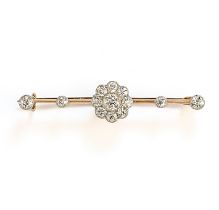 □ DIAMOND AND GOLD BAR BROOCH, 1900s