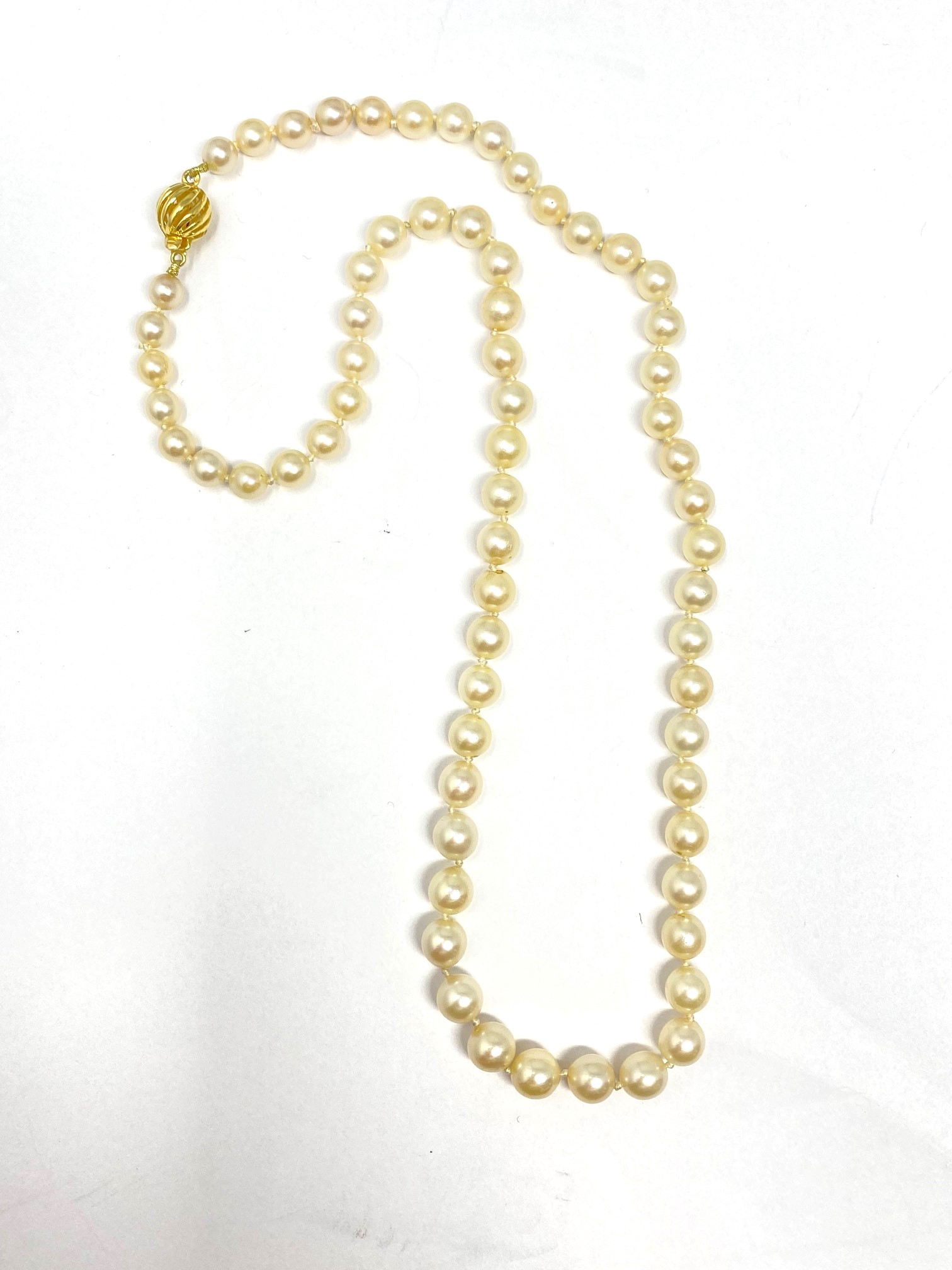 THREE CULTURED PEARL NECKLACES - Image 2 of 2