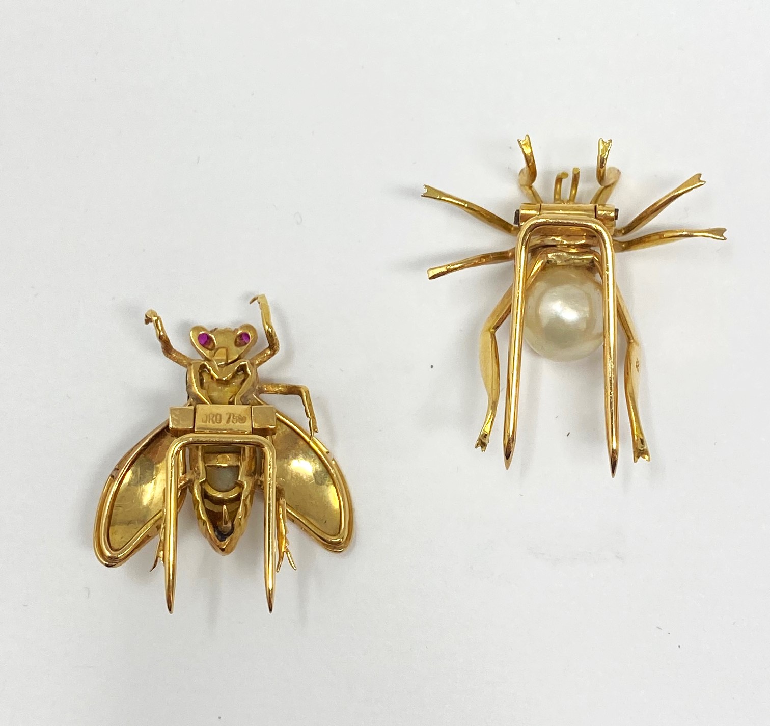 TWO CULTURED PEARL INSECT BROOCHES, 1960s - Image 2 of 4