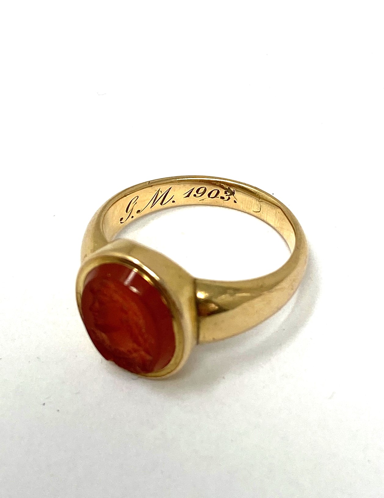CARNELIAN INTAGLIO GOLD SIGNET RING, EARLY 19TH CENTURY - Image 5 of 6