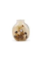 A CAMEO AGATE DOUBLE CARVING ‘HOHO BROTHER’ SNUFF BOTTLE 清代 糖色玛瑙双面巧雕‘和合二仙‘烟壶 China,