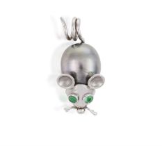 A CULTURED PEARL PENDANT, modelled as a mouse, its body set with a baroque cultured grey pearl,