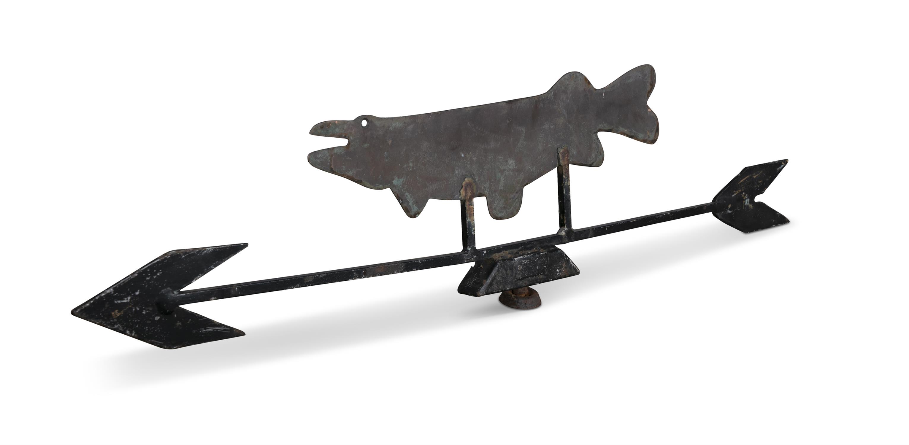 A WROUGHT IRON WIND VANE with wrought iron arrow and copper flat pike fish, 114cm wide - Image 2 of 4