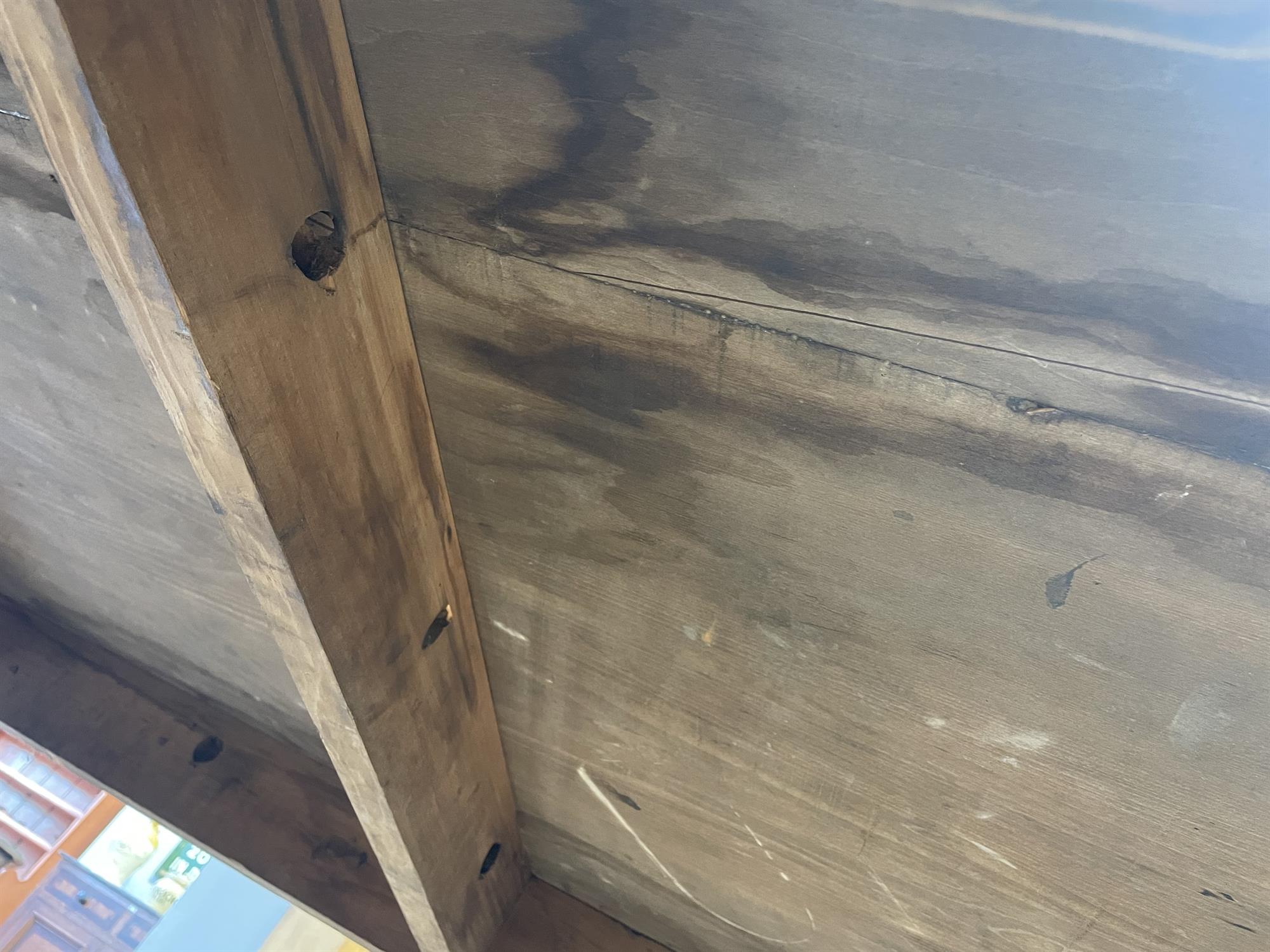 A LARGE 19TH CENTURY STAINED PINE KITCHEN TABLE WITH SYCAMORE TOP, the plain two panel top - Image 5 of 15