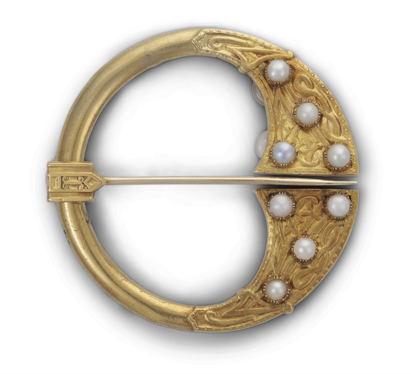 A RARE GOLD VICTORIAN CELTIC PENNANULAR BROOCH, c.1850s, the obverse applied with seed pearls - Image 2 of 4