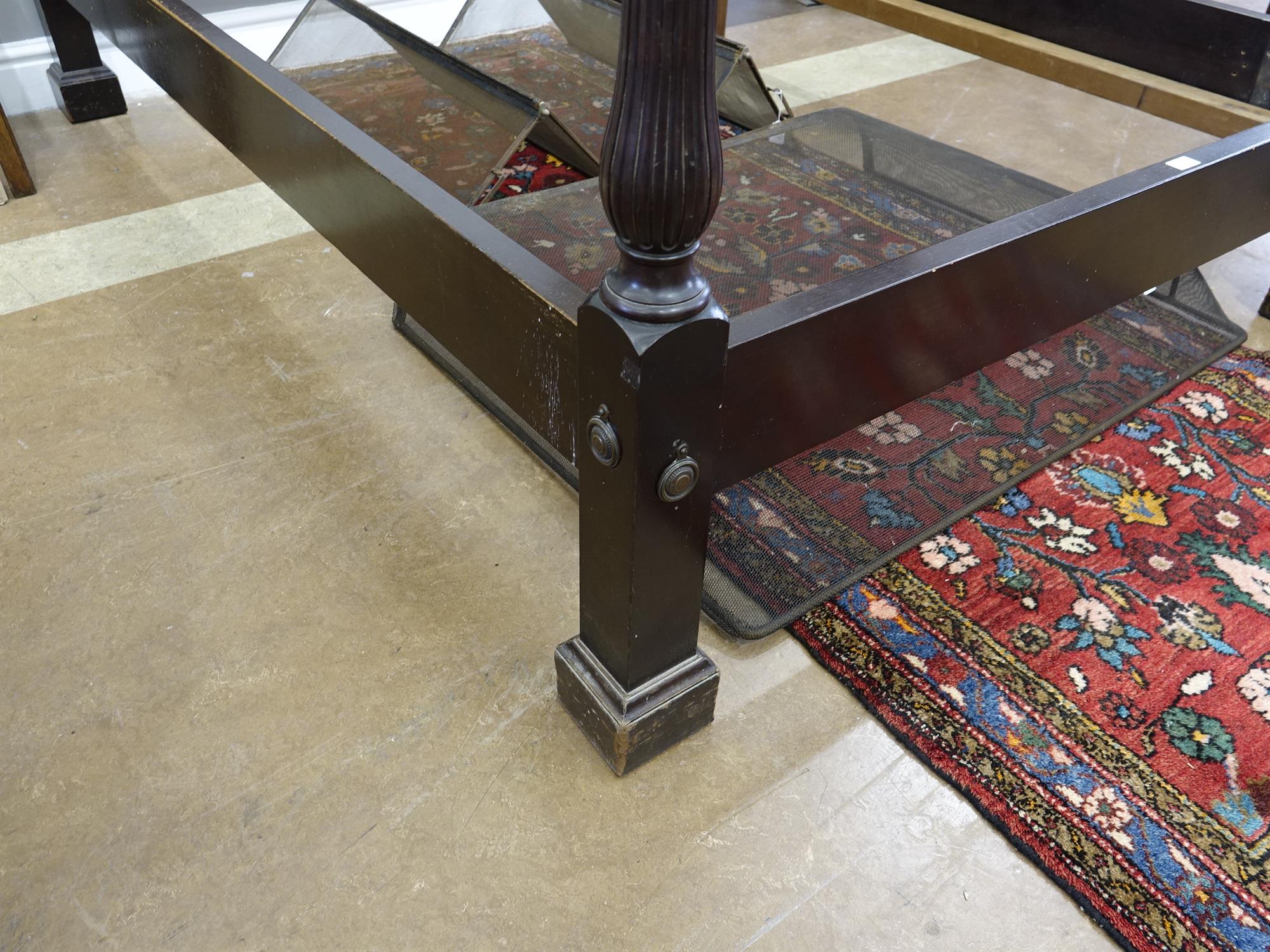 A CHIPPENDALE FOUR POSTER BED, PHILADELPHIA, CIRCA 1775 the stop-fluted front posts above - Image 11 of 39