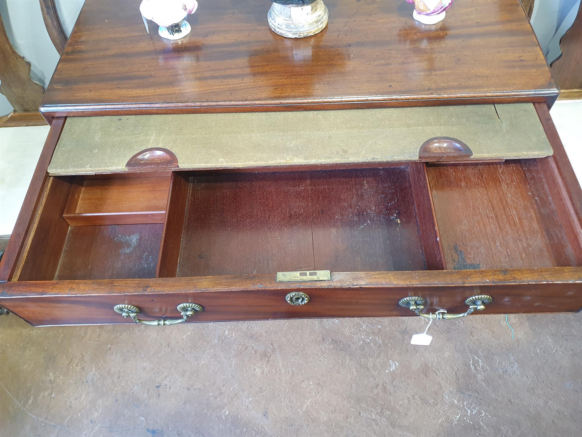 A GEORGE III MAHOGANY KNEEHOLE DESK, of rectangular shape, fitted with long drawer above a - Image 13 of 20