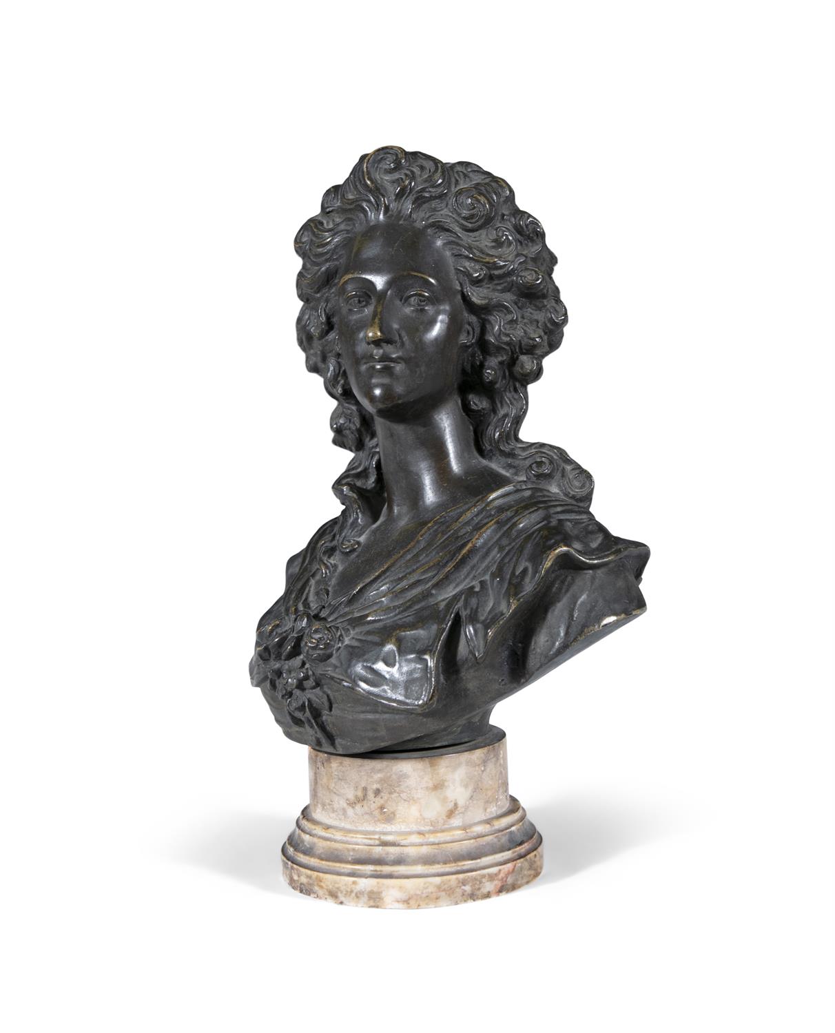 A FRENCH BRONZE BUST OF MARIE ANTOINETTE, 19TH CENTURY on marble socle, bust and socle 32cm - Image 2 of 8