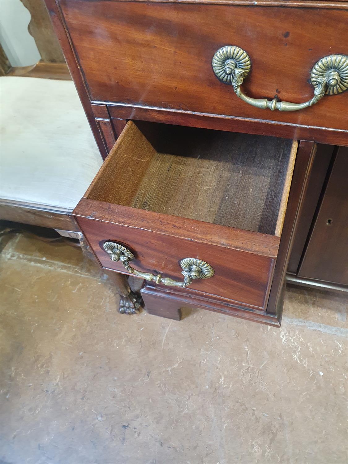 A GEORGE III MAHOGANY KNEEHOLE DESK, of rectangular shape, fitted with long drawer above a - Image 15 of 20