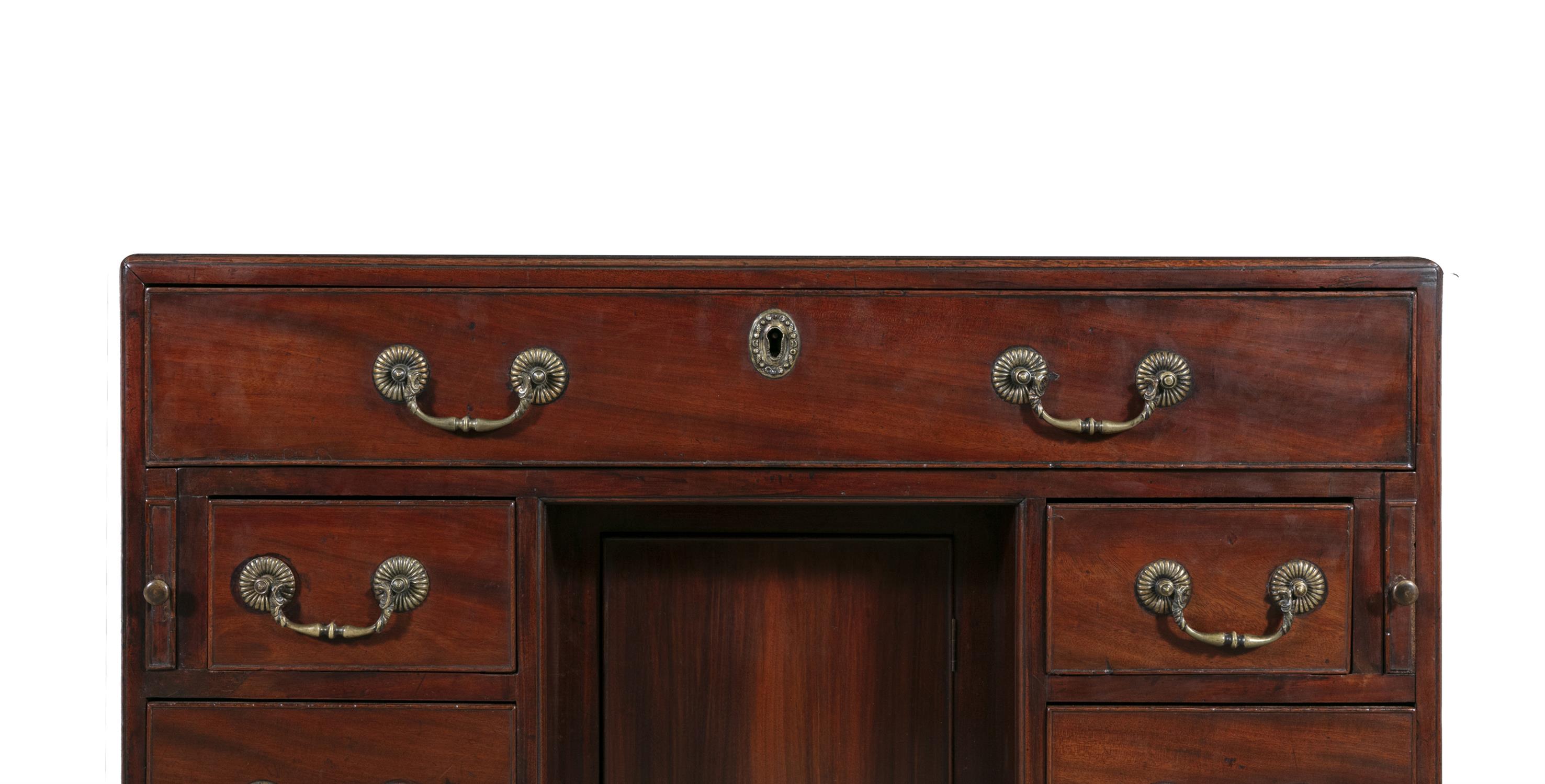 A GEORGE III MAHOGANY KNEEHOLE DESK, of rectangular shape, fitted with long drawer above a - Image 5 of 20