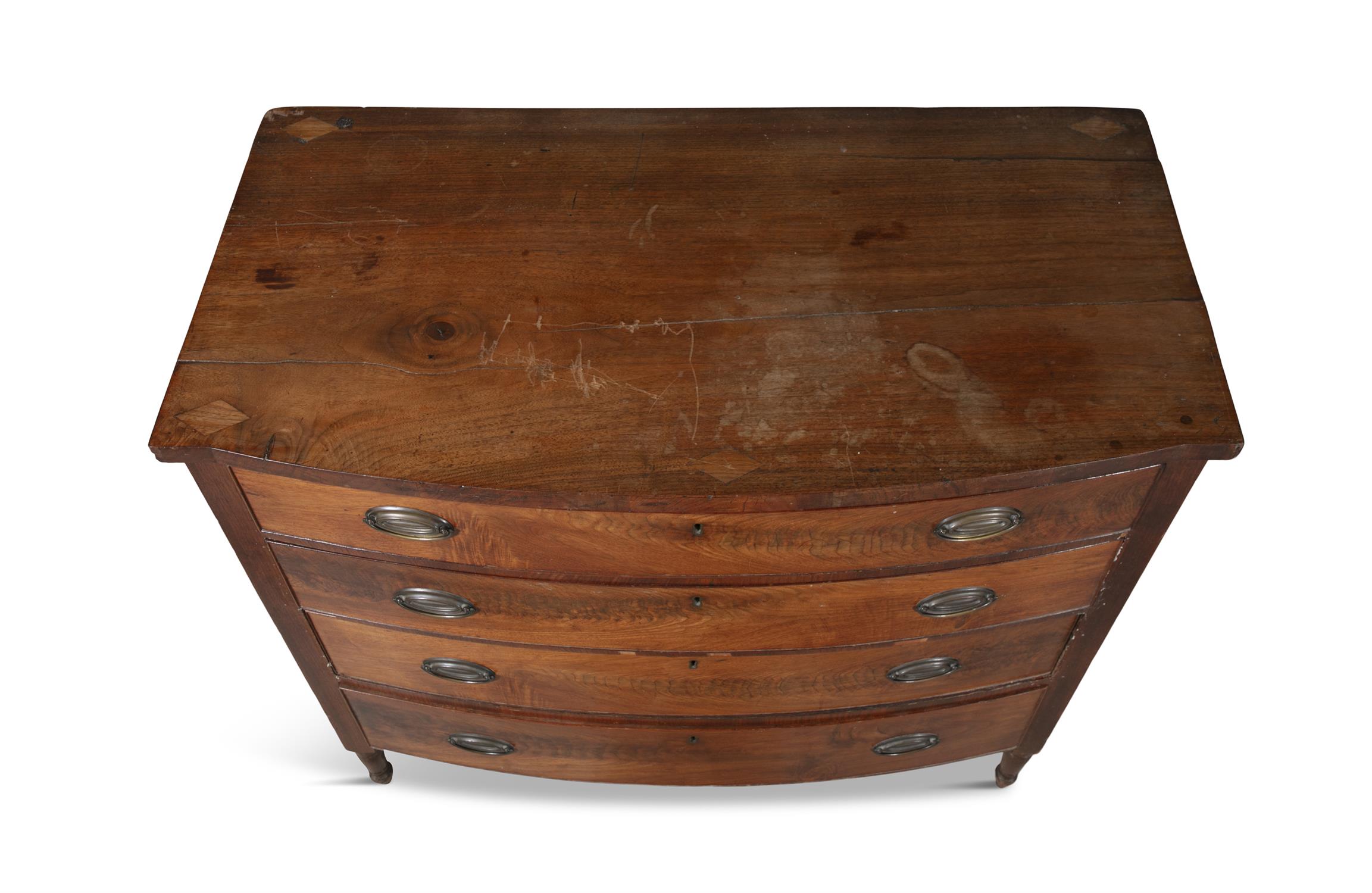 A FEDERAL MAHOGANY BOW FRONT CHEST, PHILADELPHIA, C.1800 the top with diamond shaped inlay above - Image 4 of 4