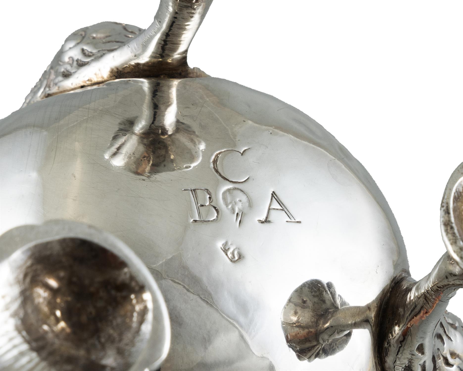 A PLAIN GEORGE III IRISH SILVER CREAM JUG, Dublin marks rubbed, c. 1770 of helmet shape 'S' - Image 3 of 3