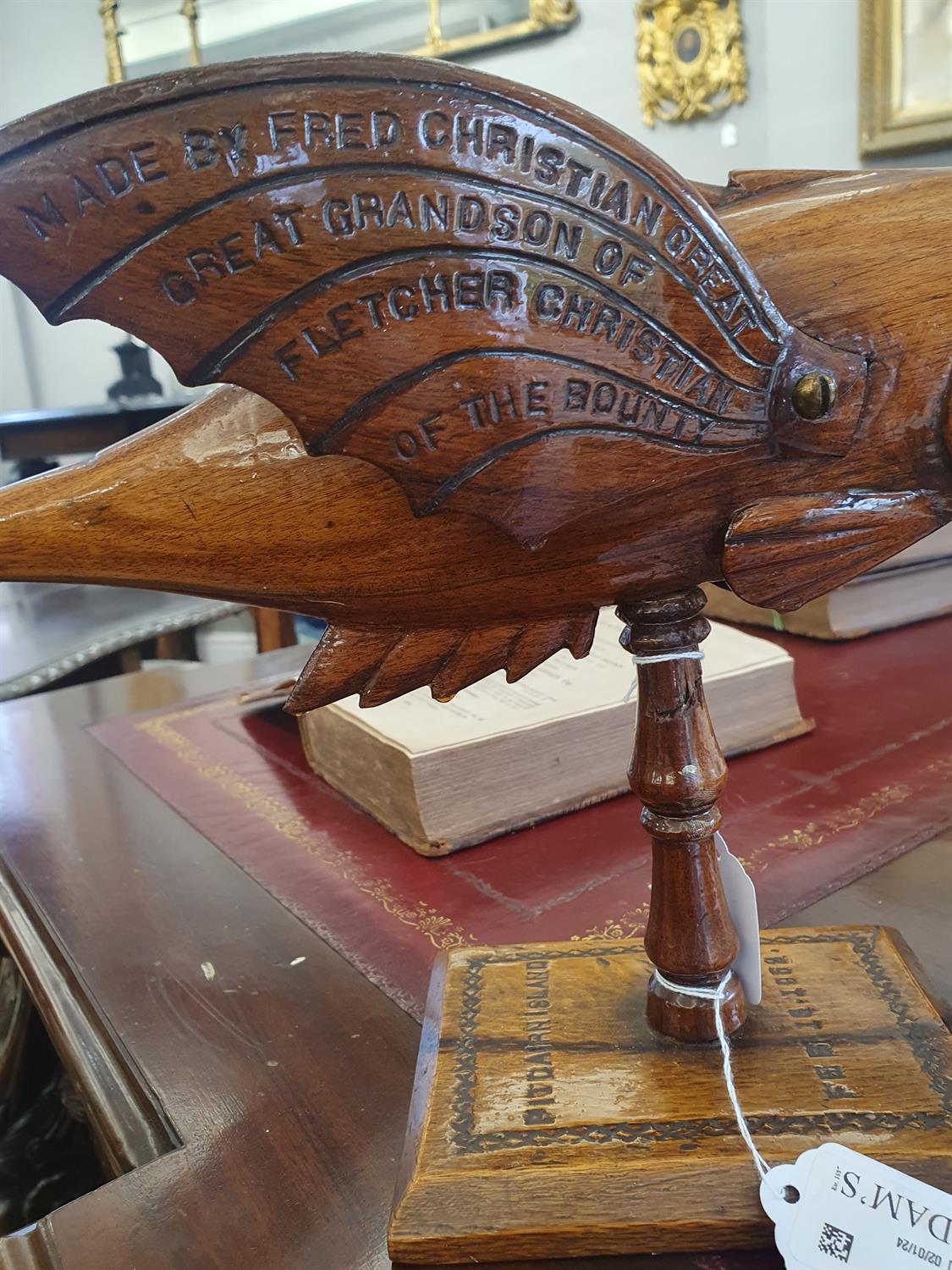 FRED CHRISTIAN Sculpture of a flying fish Wood, on turned column support and square base, - Image 15 of 18