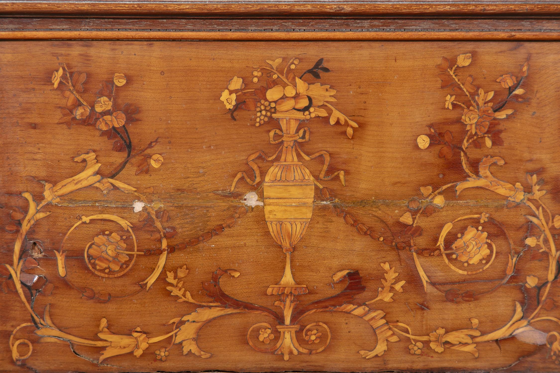 A NORTH ITALIAN SATINWOOD AND MARQUETRY CASKET SHAPED WRITING TABLE, 18TH CENTURY, - Image 5 of 7