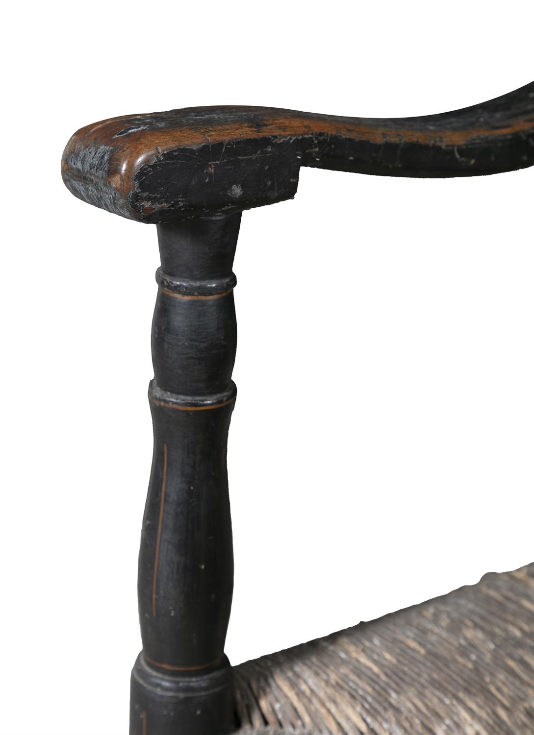 AN EBONISED WINDSOR ARMCHAIR, PENNSYLVANIA LATE 18TH CENTURY humpback back splats flanked by - Image 3 of 5