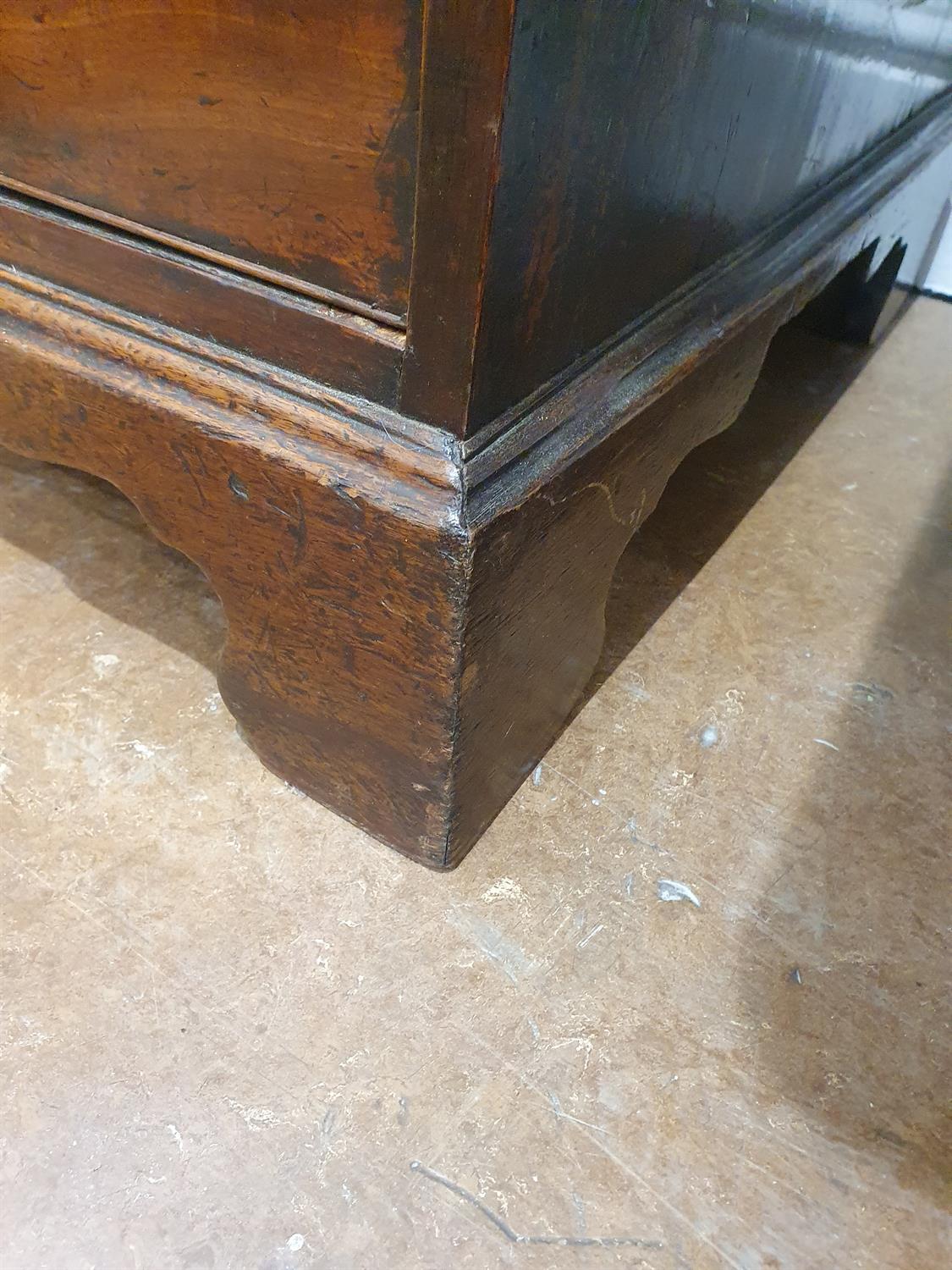 A FINE IRISH GEORGE III FIGURED MAHOGANY BLIND DOOR BUREAU BOOKCASE with an architectural - Image 21 of 25