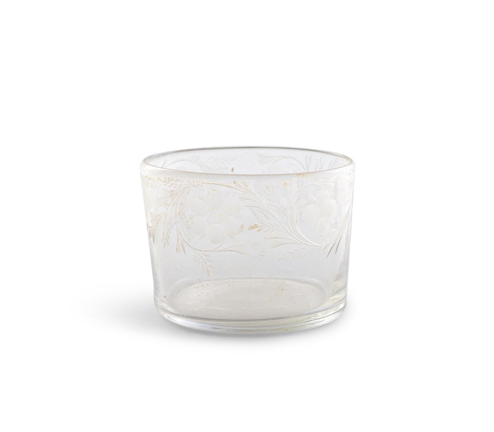 A SET OF FOUR ETCHED GLASS FINGER BOWLS each 10cm diameter, 7cm high - Image 2 of 3