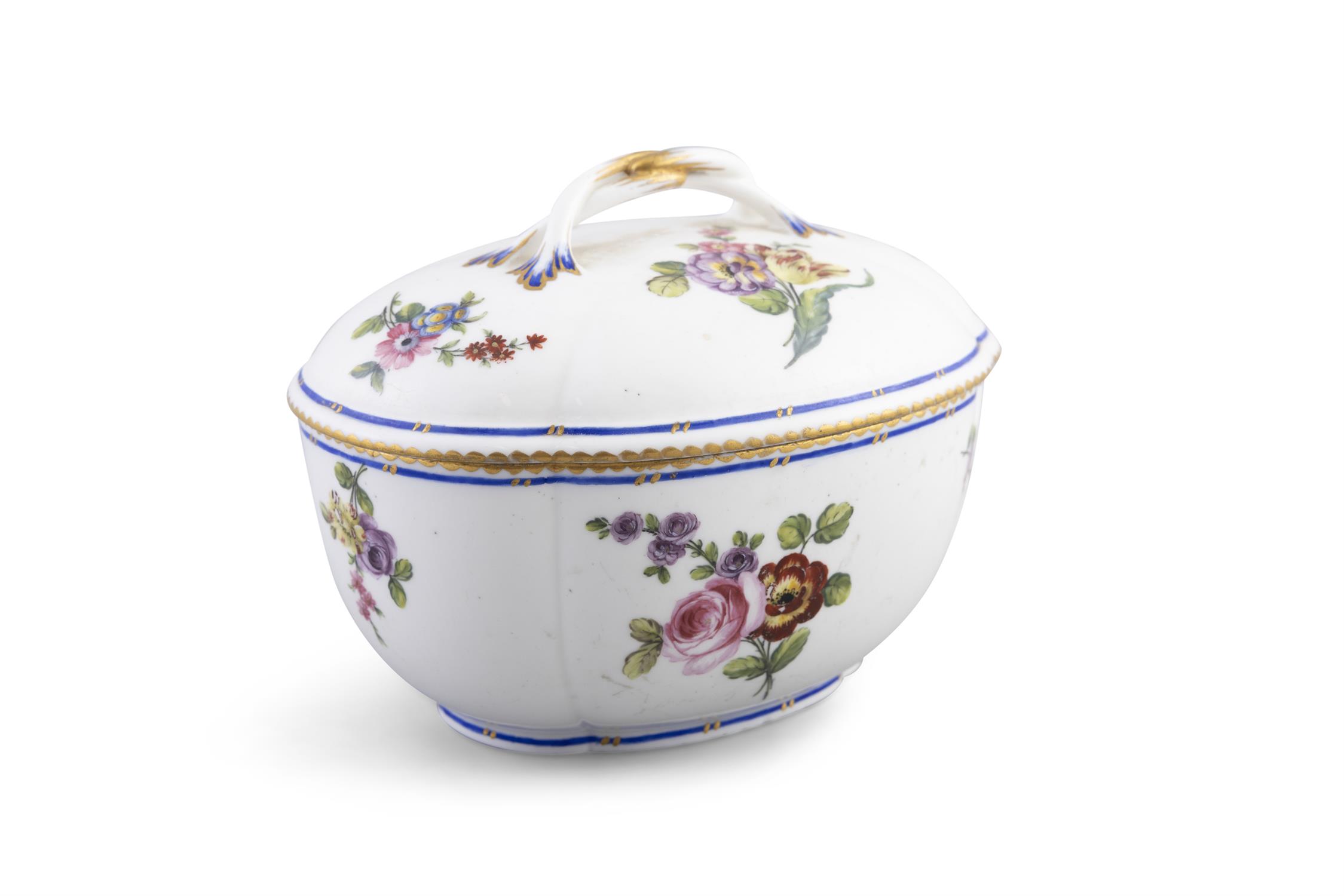 AN SEVRES PORCELAIN OVAL SUCRIER AND COVER, 18TH CENTURY 15cm wide, 10cm high - Image 2 of 15
