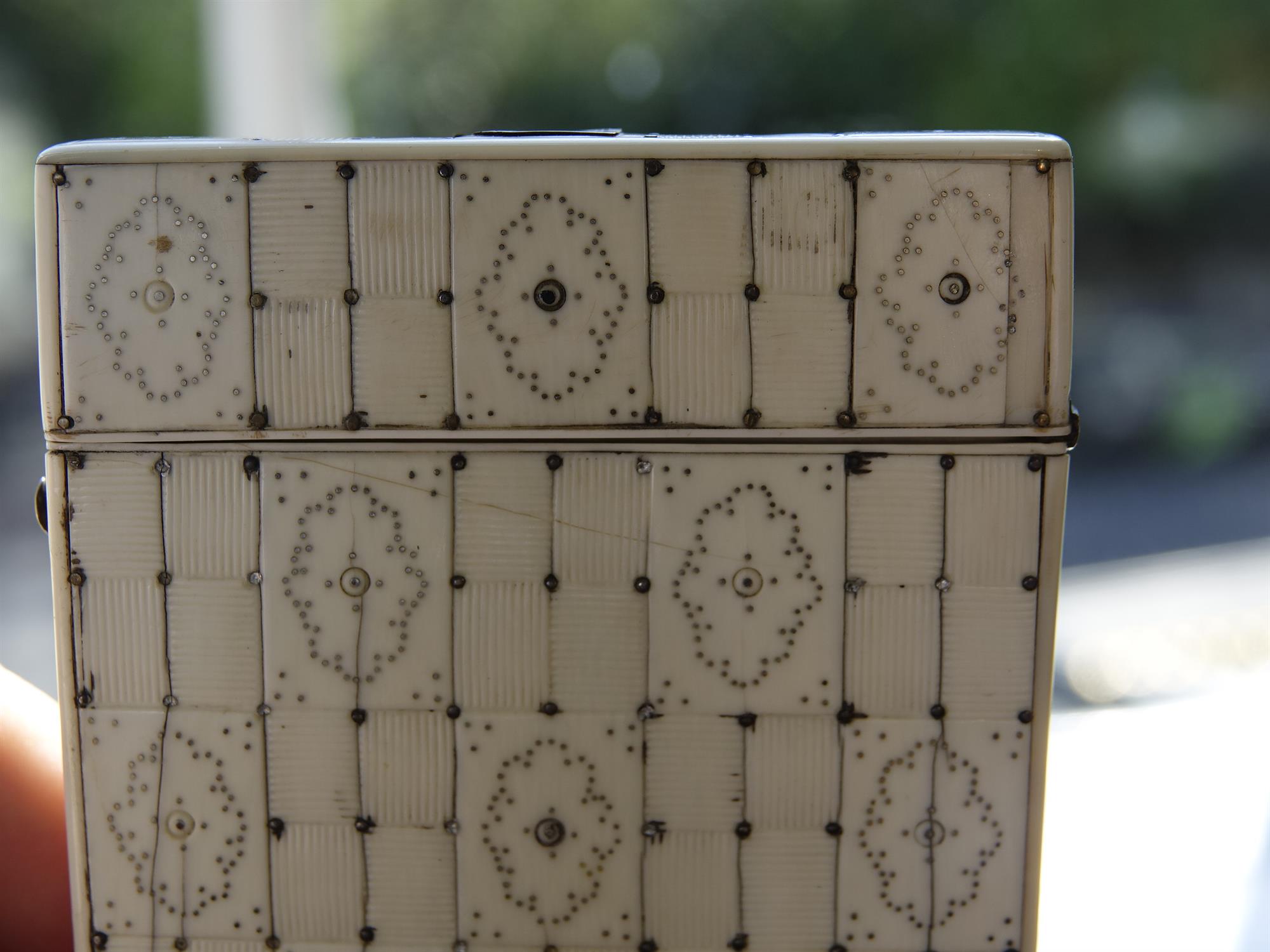 *AN IVORY DECORATED CARD CASE Japan, Meiji period. 10.5 x 8cm Lots marked with a - Image 8 of 9