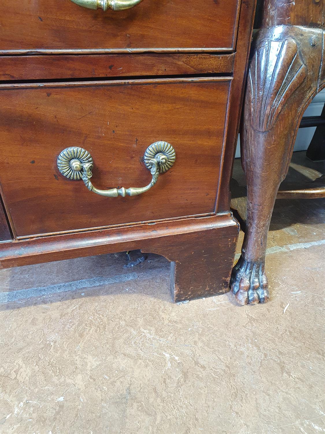 A GEORGE III MAHOGANY KNEEHOLE DESK, of rectangular shape, fitted with long drawer above a - Image 18 of 20