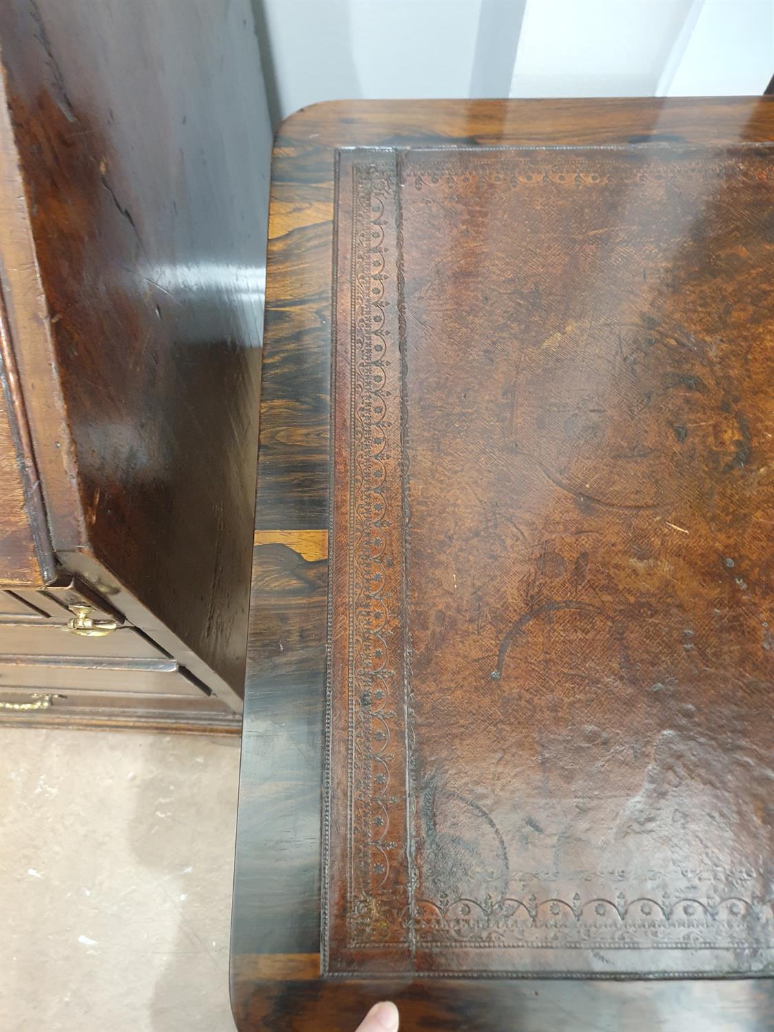 A WILLIAM IV ROSEWOOD WRITING TABLE, the rectangular crossbanded top inset with brown tooled - Image 14 of 22