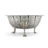 A GEORGE II IRISH SILVER CIRCULAR SUGAR BOWL, Dublin c.1750, mark of William Townsend,