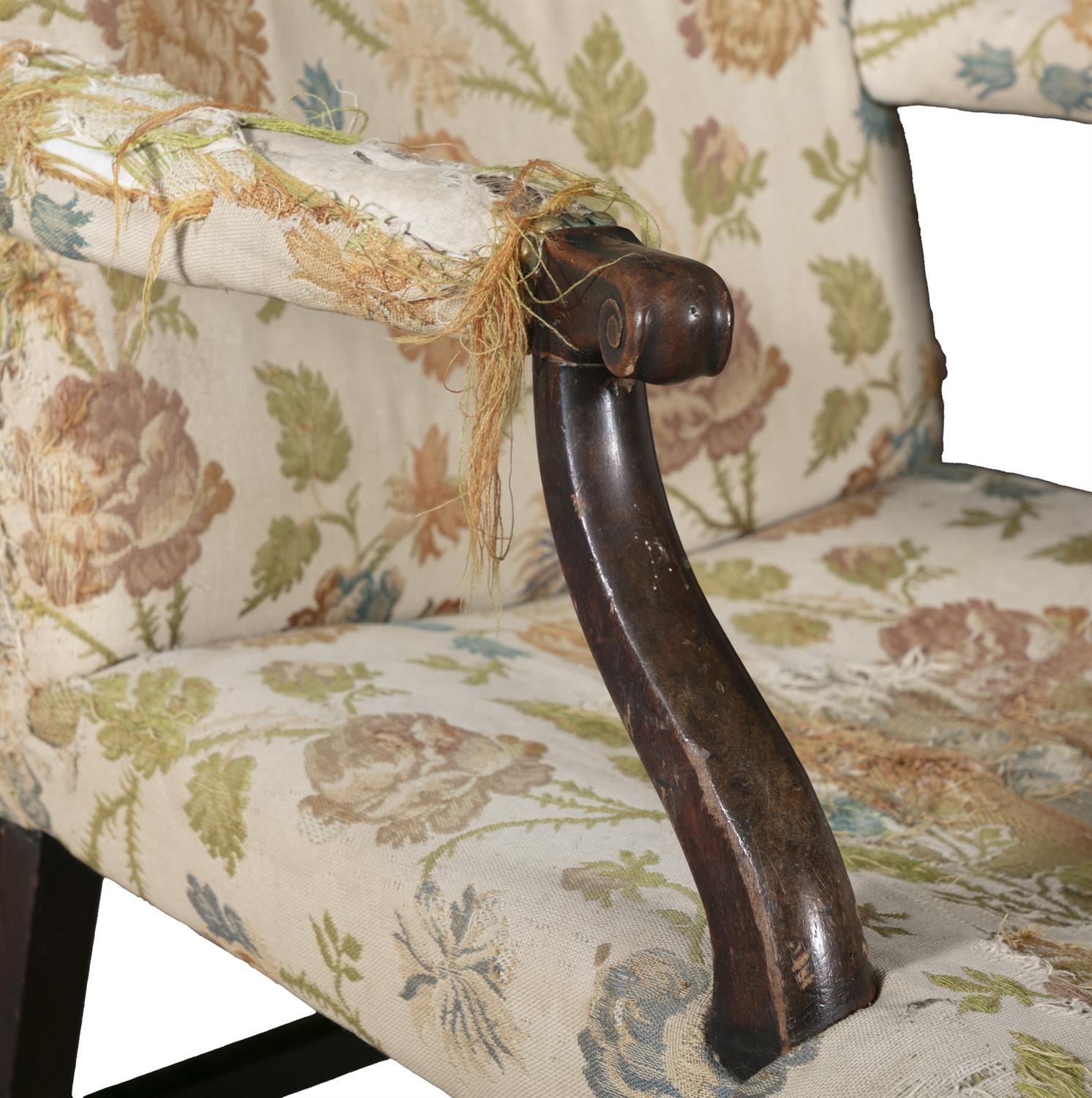 A MAHOGANY LIBRARY OPEN ARMCHAIR, PHILADELPHIA, CIRCA 1760 the hump back, armrests and seat - Image 3 of 5