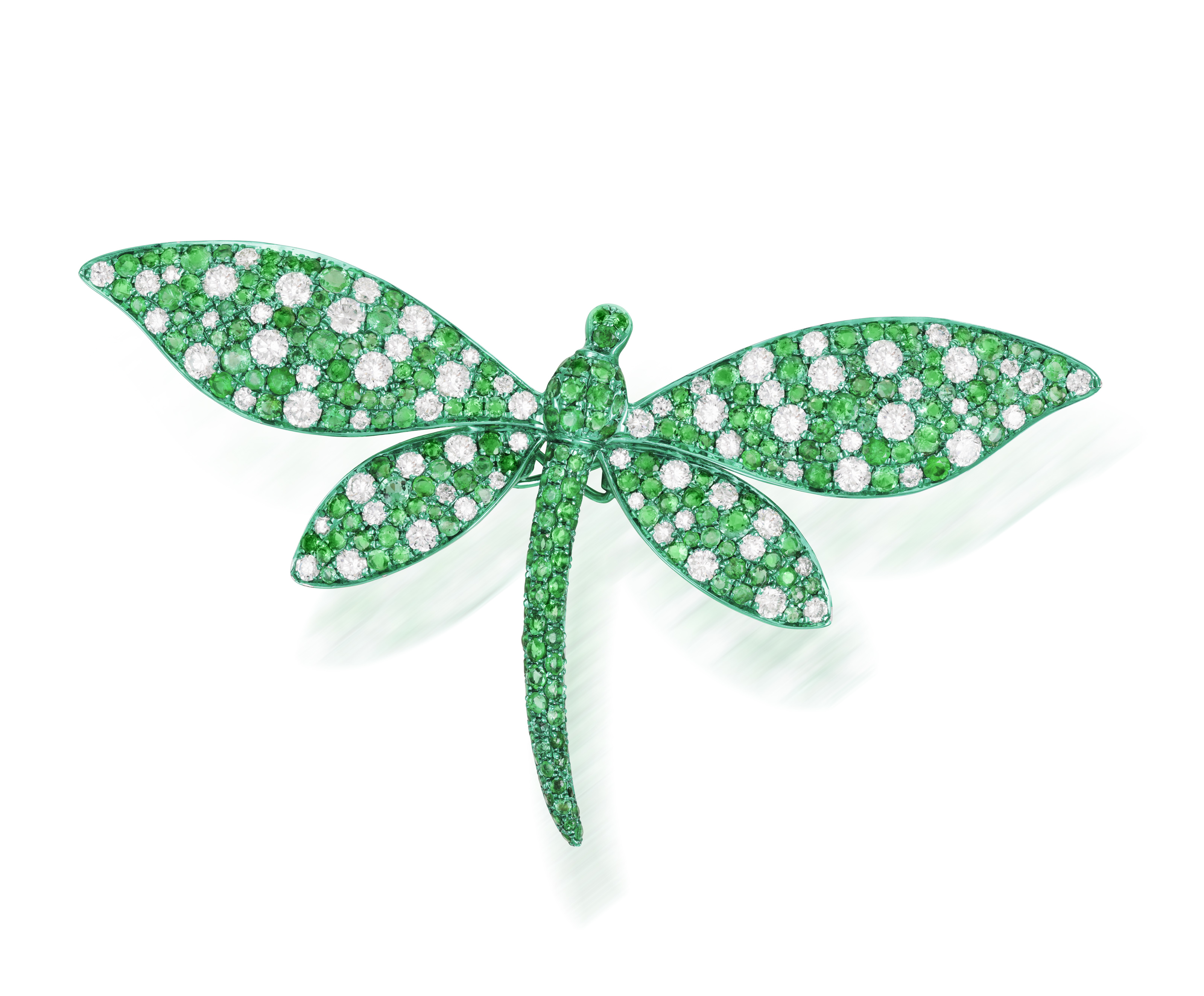 A DIAMOND AND EMERALD BROOCH/RING Designed as a green dragonfly, pavé-set with brilliant-cut - Image 2 of 7