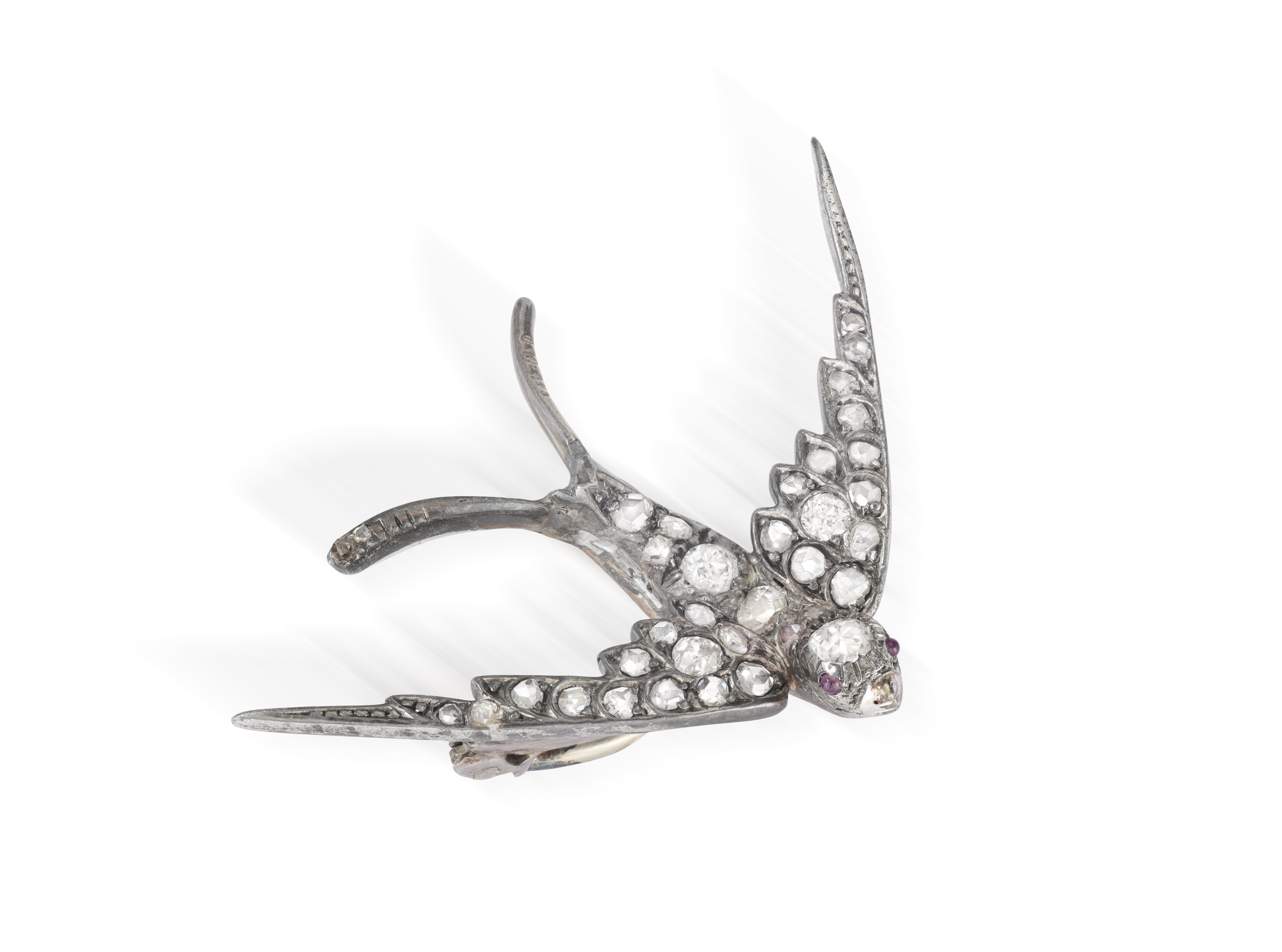 A LATE 19TH CENTURY DIAMOND BROOCH, CIRCA 1880 Designed as a swallow in flight, set throughout - Image 2 of 3
