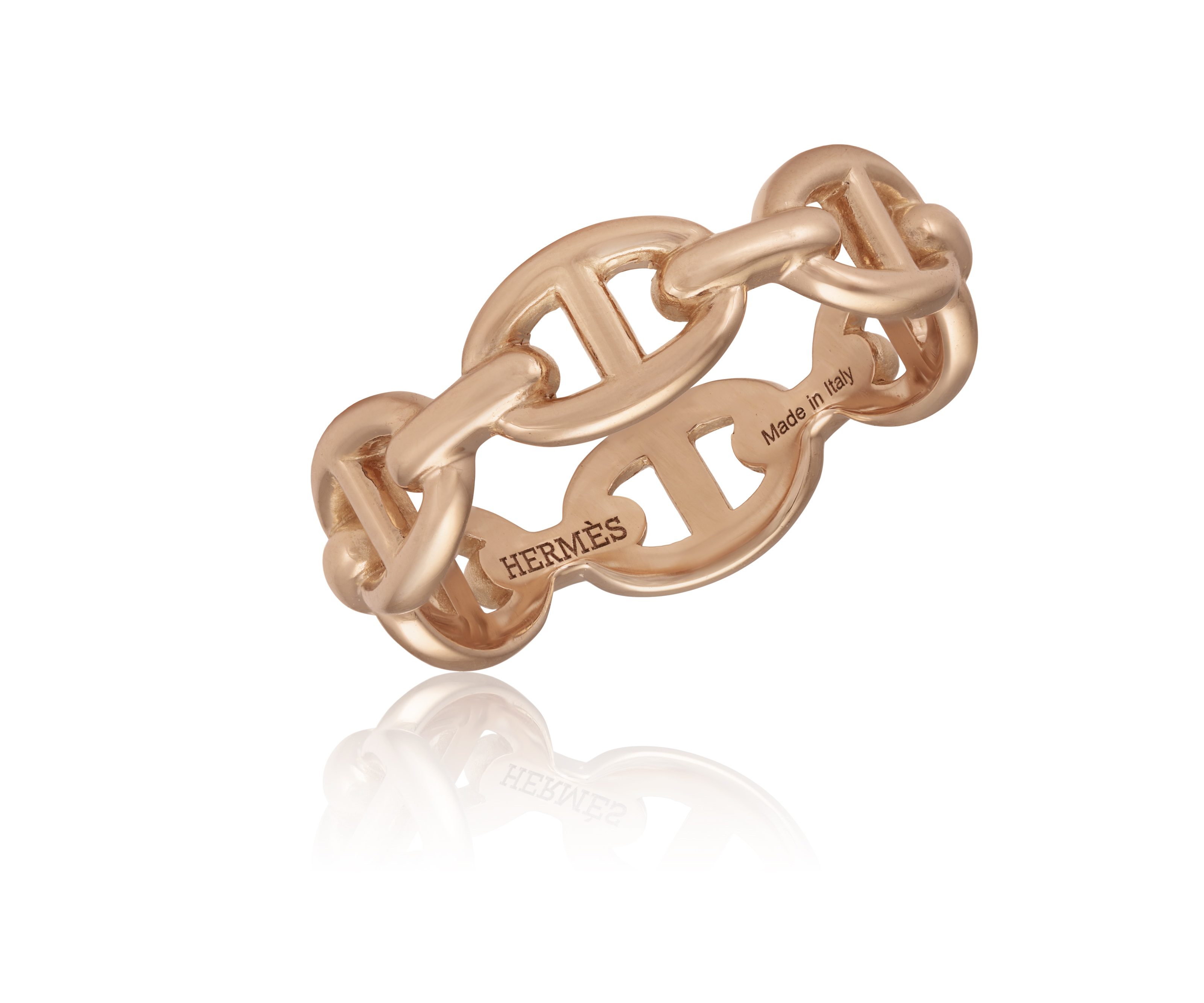 A GOLD 'CHAÎNE D'ANCRE ENCHAÎNÉE' RING, BY HERMÈS Composed of a continuous row of rigid anchor chain