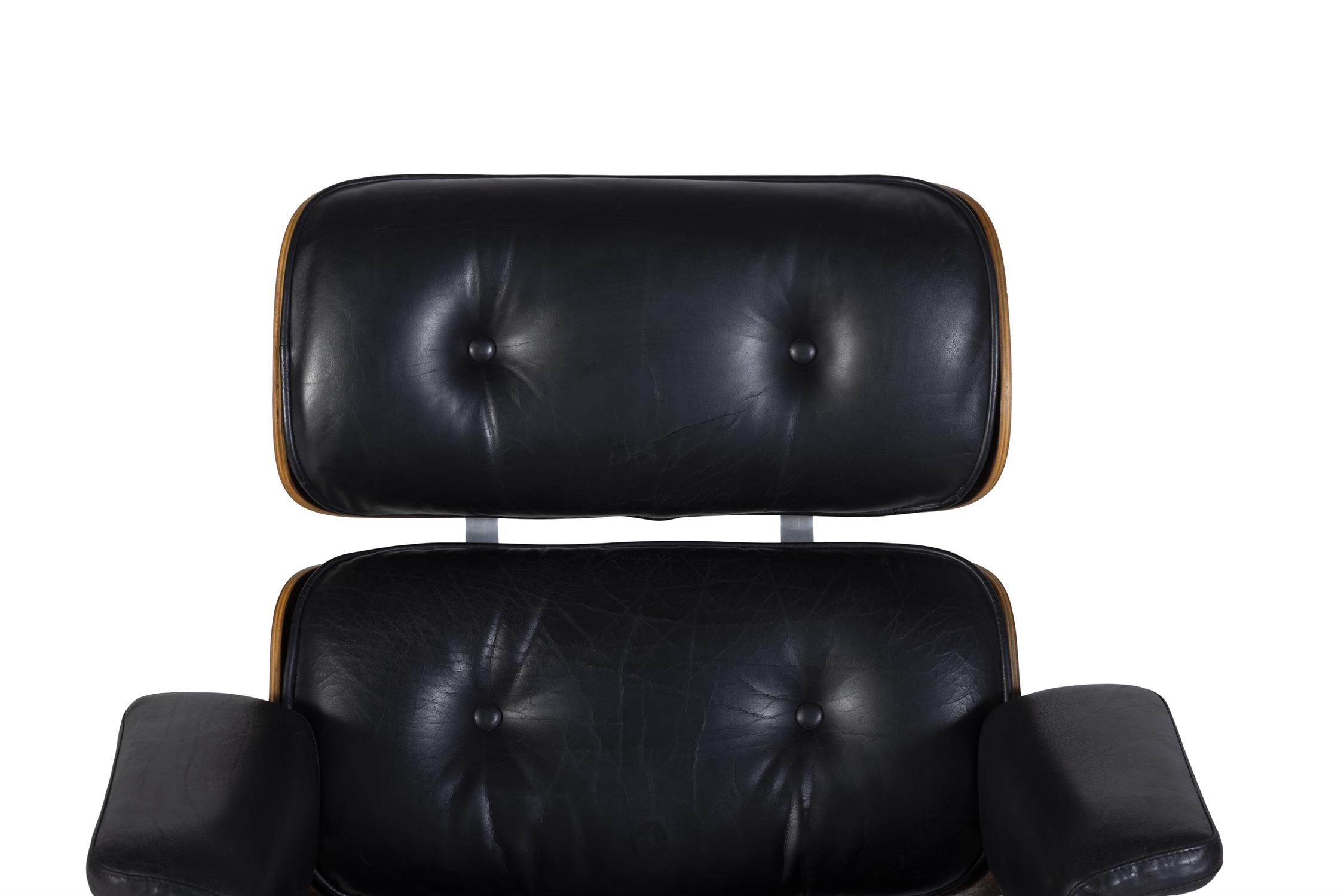 EAMES Lounge chair and ottoman, 670 & 671 in rosewood and leather by Eames for ICF. Italy, c.1960. - Image 6 of 9