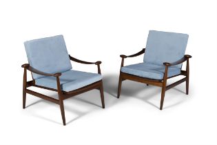 FINN JUHL (1912 - 1989) A pair of teak spade chairs by Finn Juhl. Denmark, c.1960.