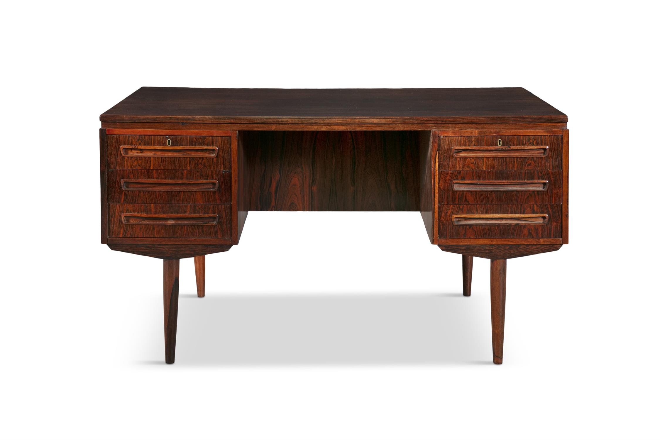 DESK A rosewood desk. Denmark, c.1960. 130 x 71 x 73cm(h) - Image 2 of 5