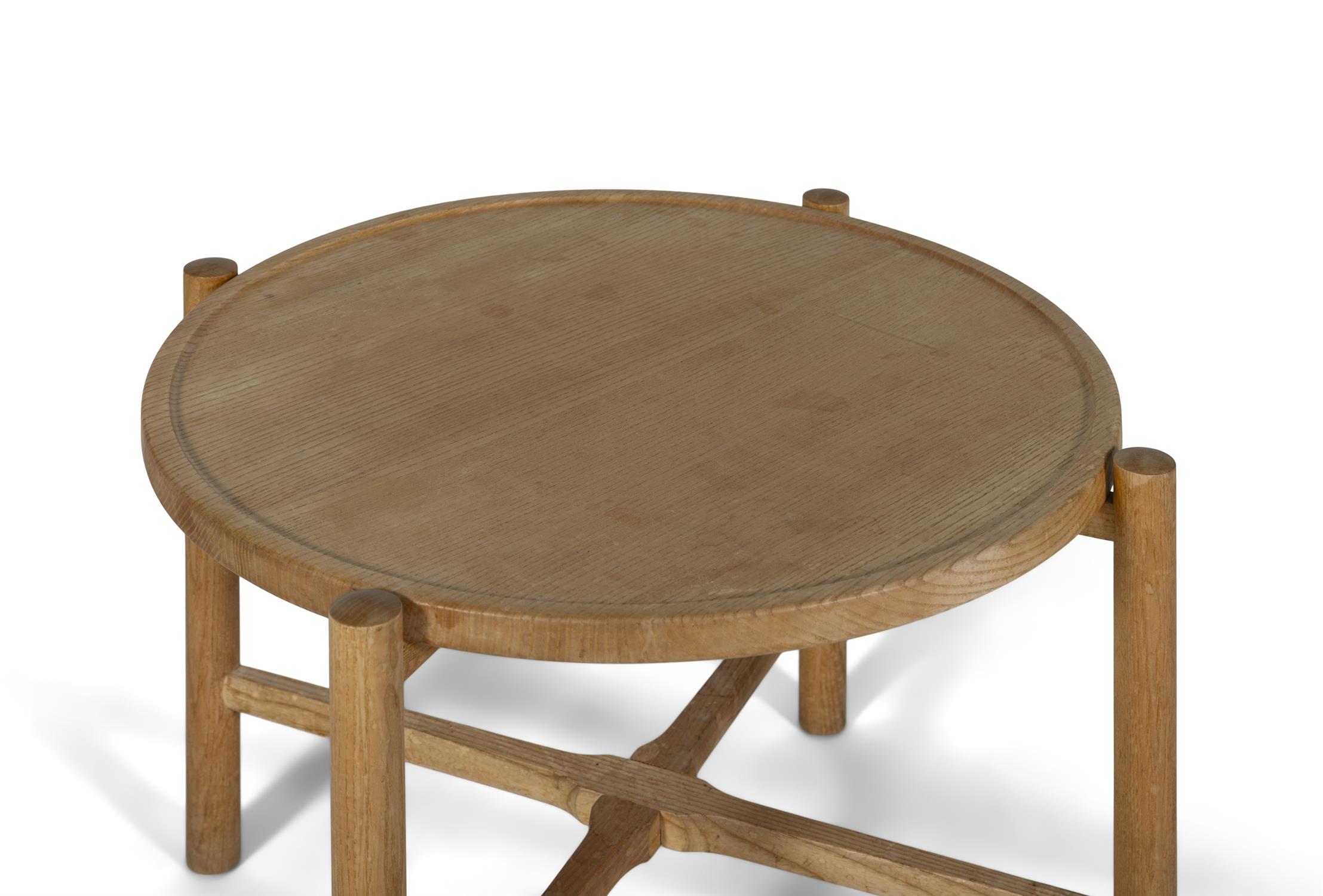HANS WEGNER (1914-2007) An oak circular coffee table by Hans Wagner. 70 x 70 x 48cm(h) - Image 5 of 6