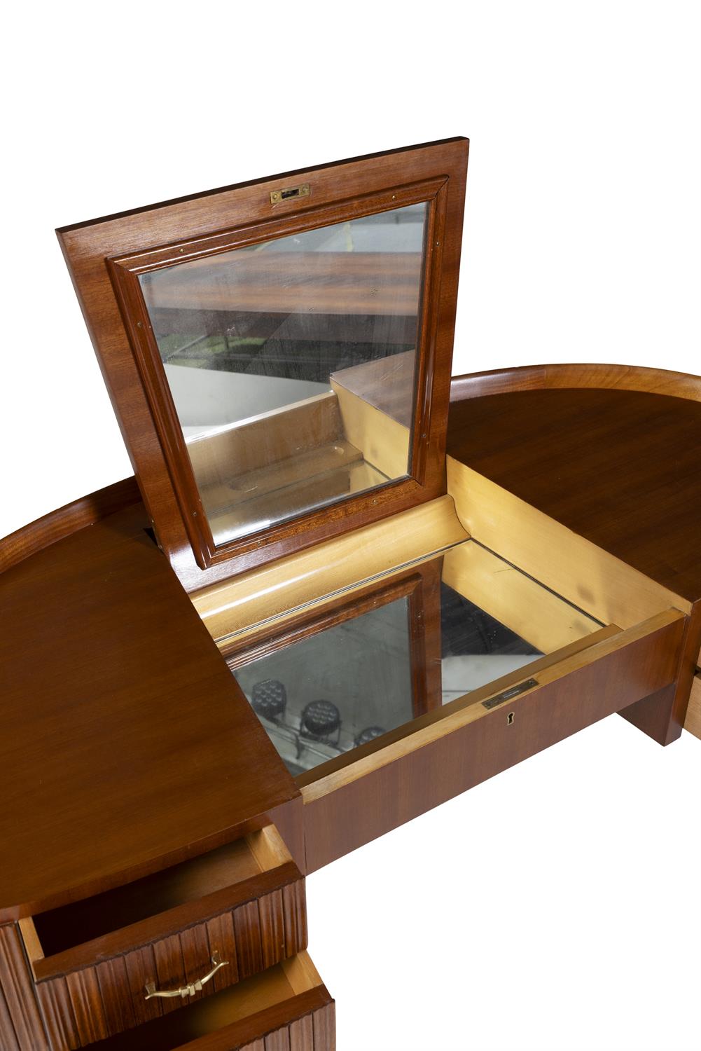 PAOLO BUFFA (1903 - 1970) A mahogany dressing table by Paolo Buffa for Ducrot with maple interior - Image 7 of 10