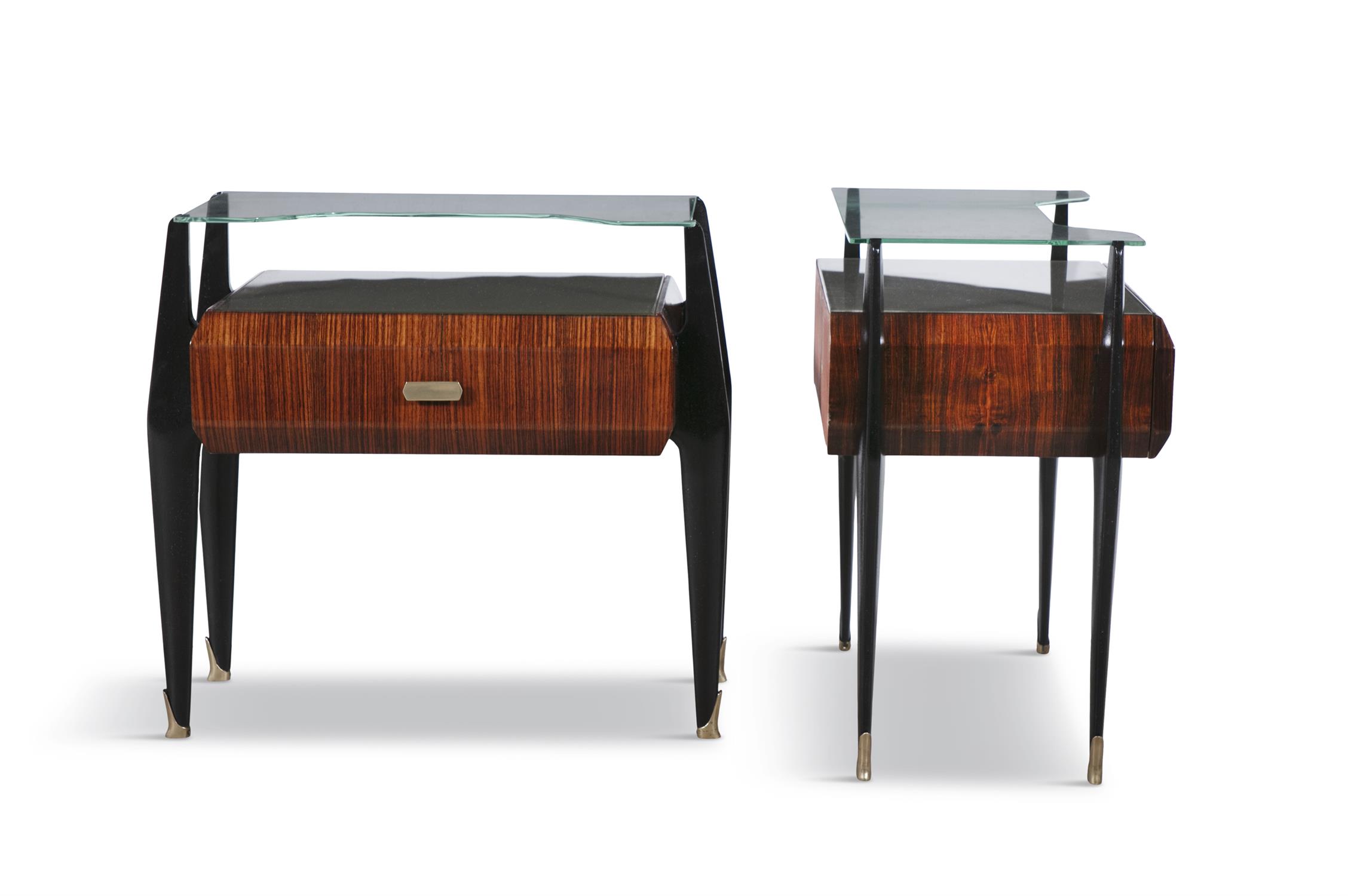 BEDSIDE CABINETS A pair of rosewood glass top bedside cabinets. Italy, c.1950. 55 x 37 x 58cm(h) - Image 3 of 4