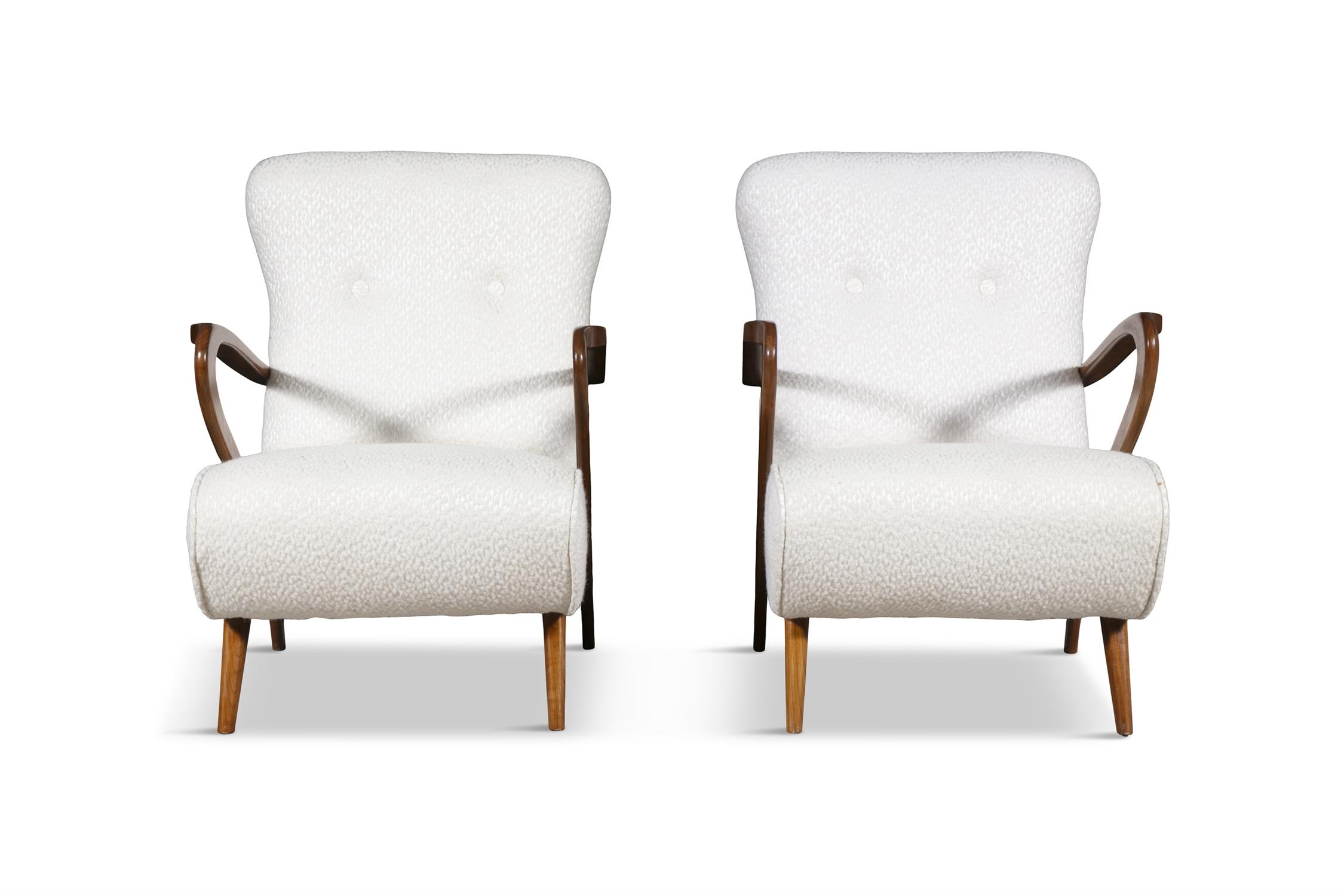 ARMCHAIRS A pair of armchairs attrib. to Paolo Buffa upholstered in boucle. Italy, c.1950. - Image 2 of 6