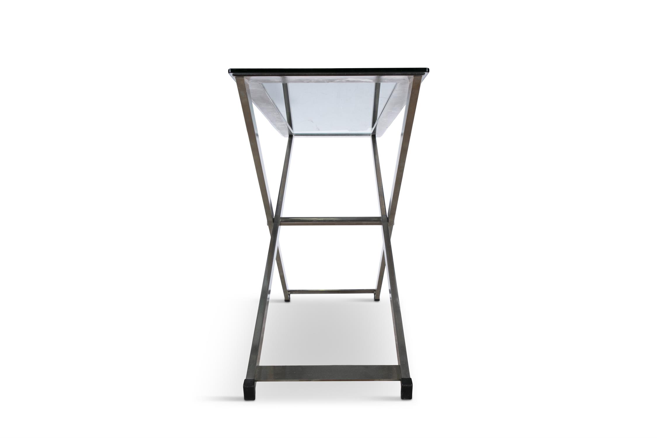 CONSOLE TABLE A chrome X framed console table with a clear glass top. 150 x 43 x 74cm(h) - Image 3 of 3