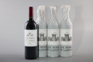 CHATEAU LATOUR 'LES FORTS DE LATOUR' Pauillac, France 2000 4 bottles