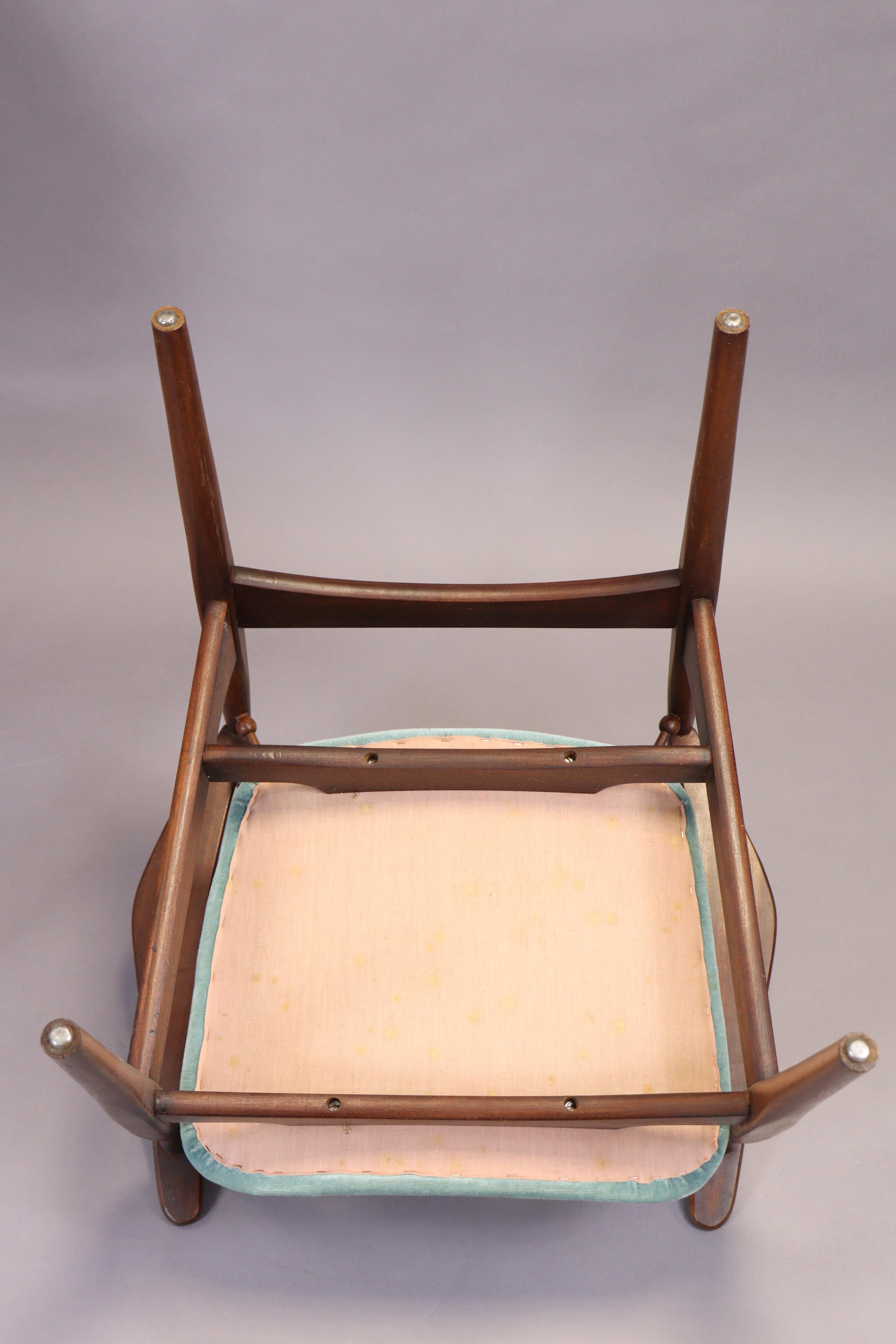 A mid-century teak carver chair having a padded seat & back upholstered blue velour, & on round tape - Image 6 of 7