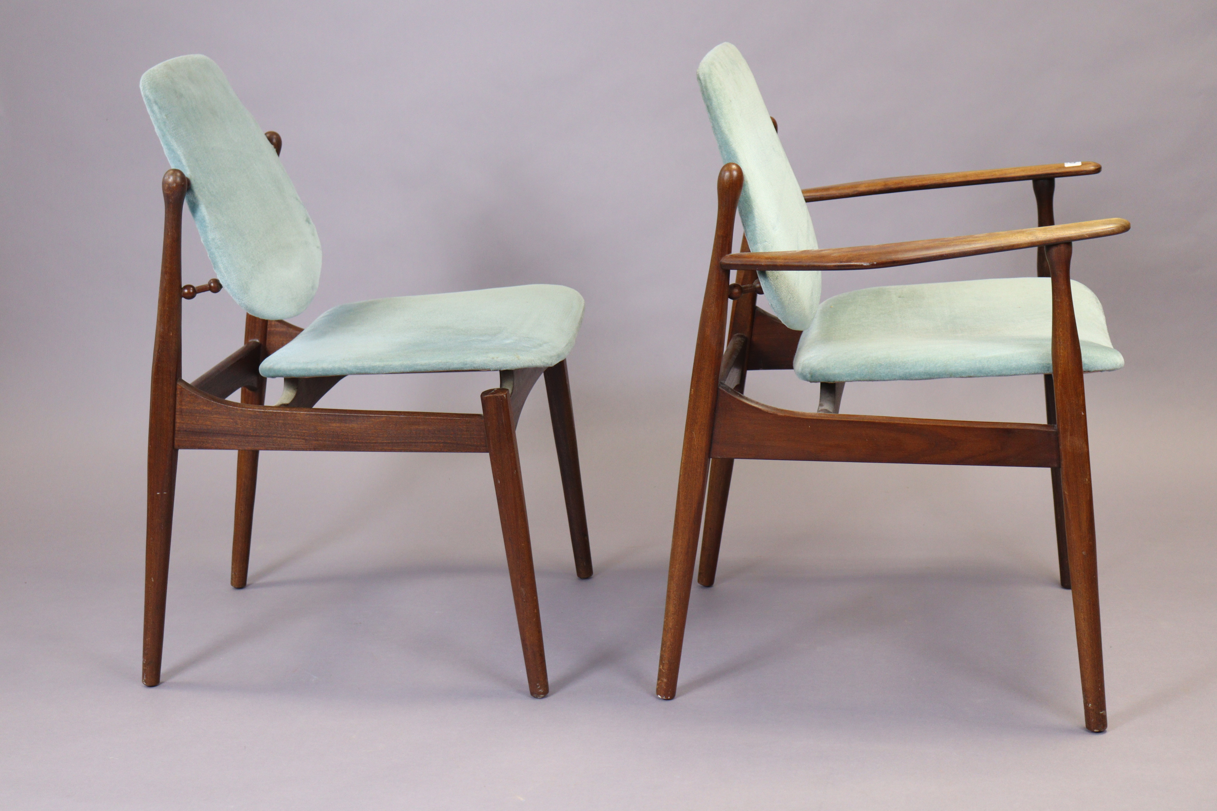 A mid-century teak carver chair having a padded seat & back upholstered blue velour, & on round tape - Image 2 of 7