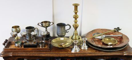 Various items of plated-ware & metalware.