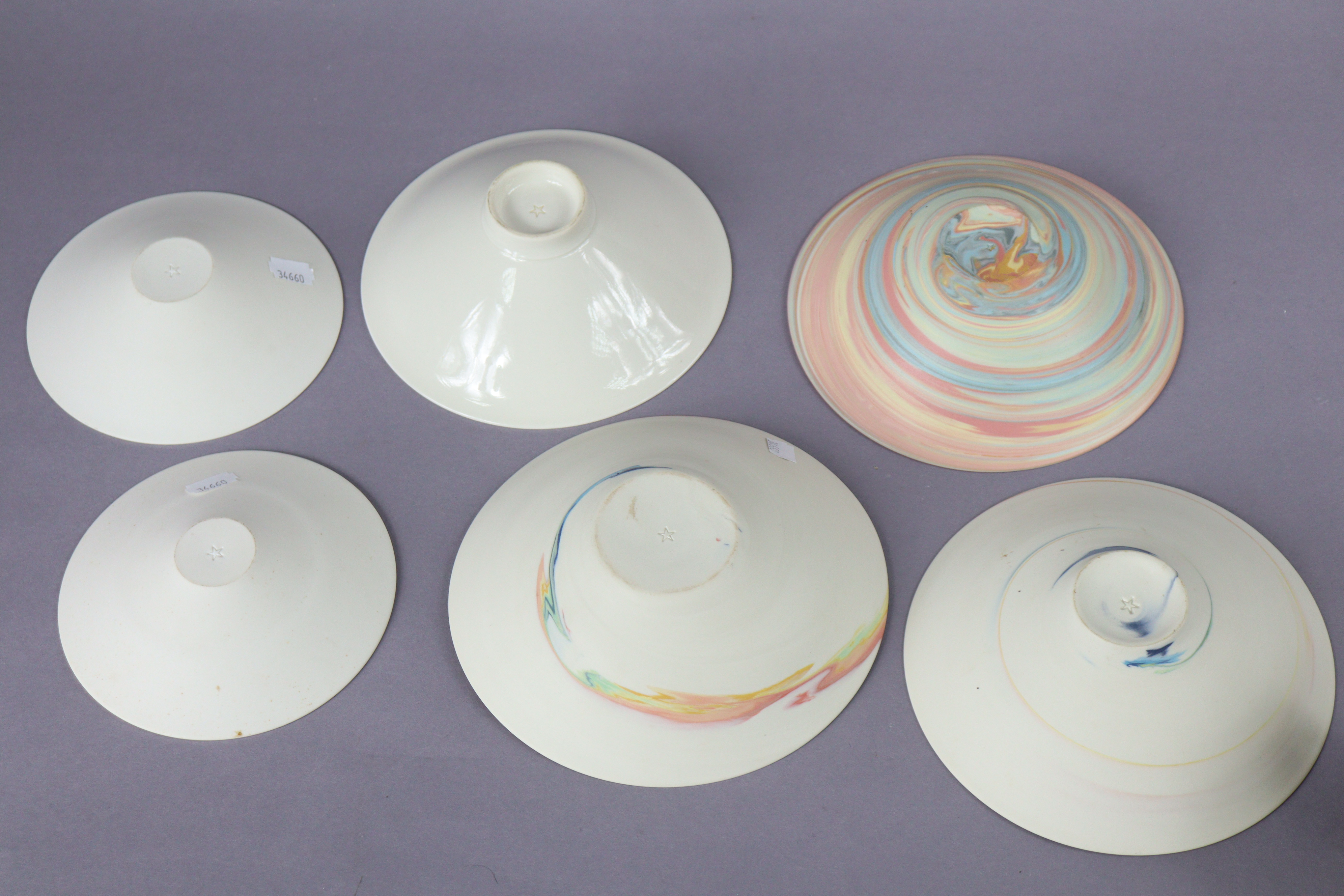 Six various Stephen Maguire studio pottery conical bowls, three with marbled glaze, 19.5cm dia., one - Image 6 of 7