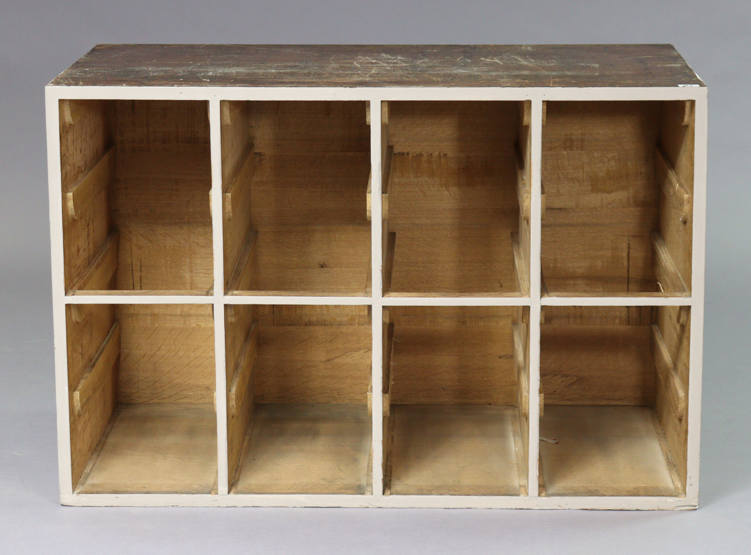 Another mid-20th century oak counter-top office chest fitted four banks of four drawers with brass - Image 12 of 14