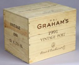 A case of twelve bottles of Graham's 1991 vintage port (75cl, case sealed).