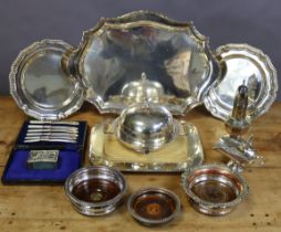 A pair of Georgian-style silver-plated dinner plates with shaped borders & gadrooned rims, 26cm