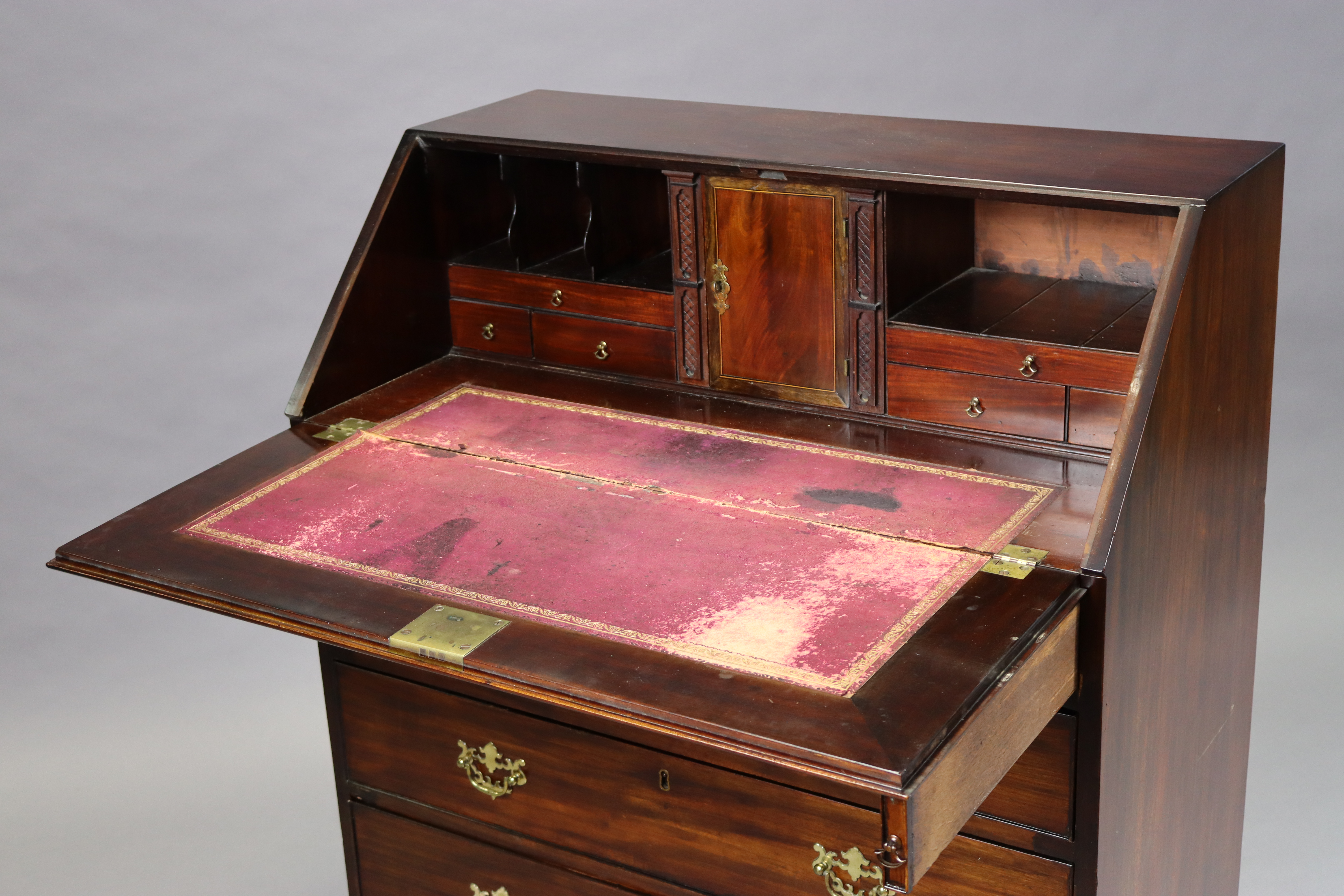 An 18th century mahogany bureau with fitted interior and gilt-tooled leather writing surface - Image 2 of 3