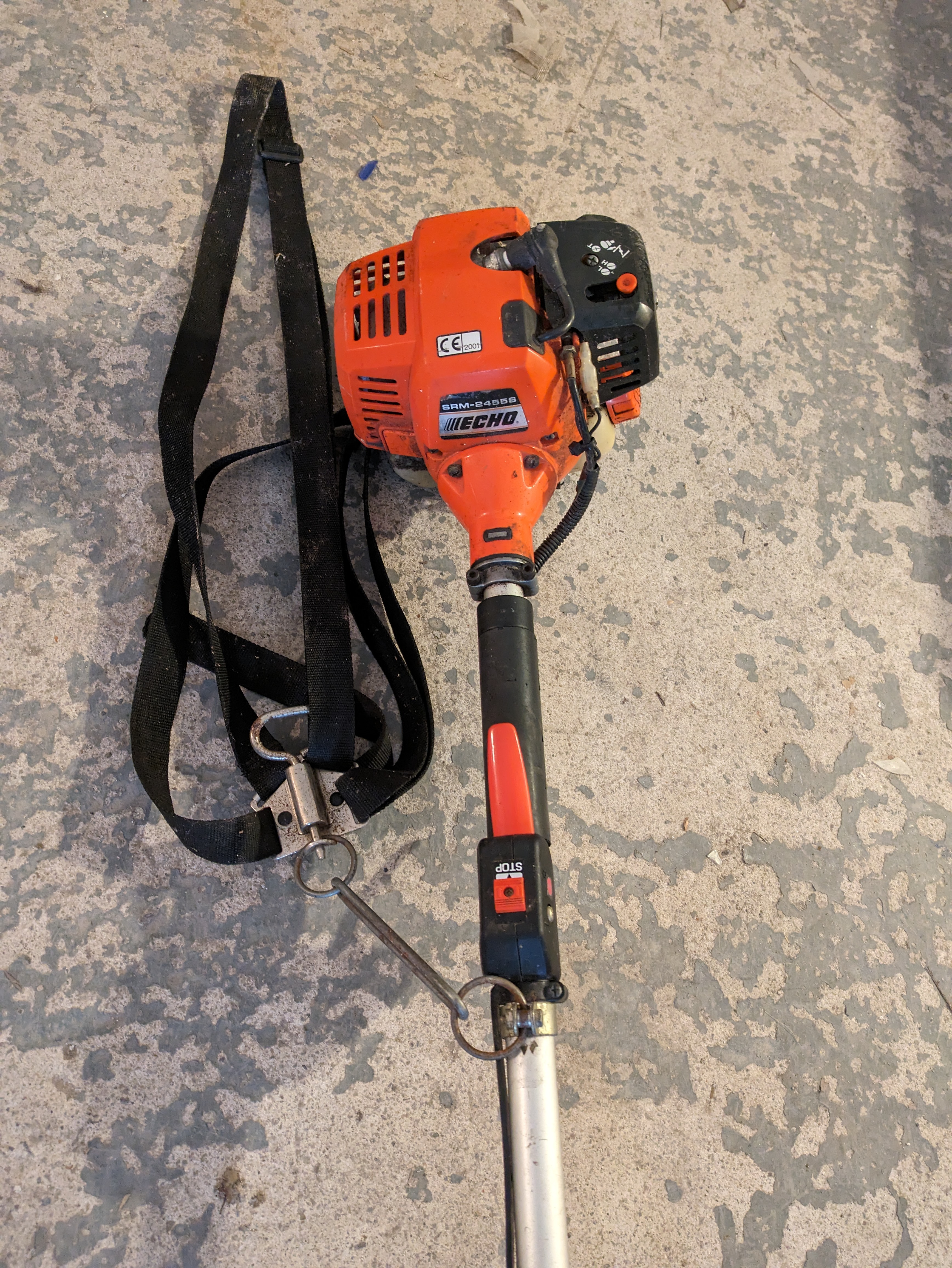 An Echo petrol-driven long-handled garden strimmer - Image 2 of 2