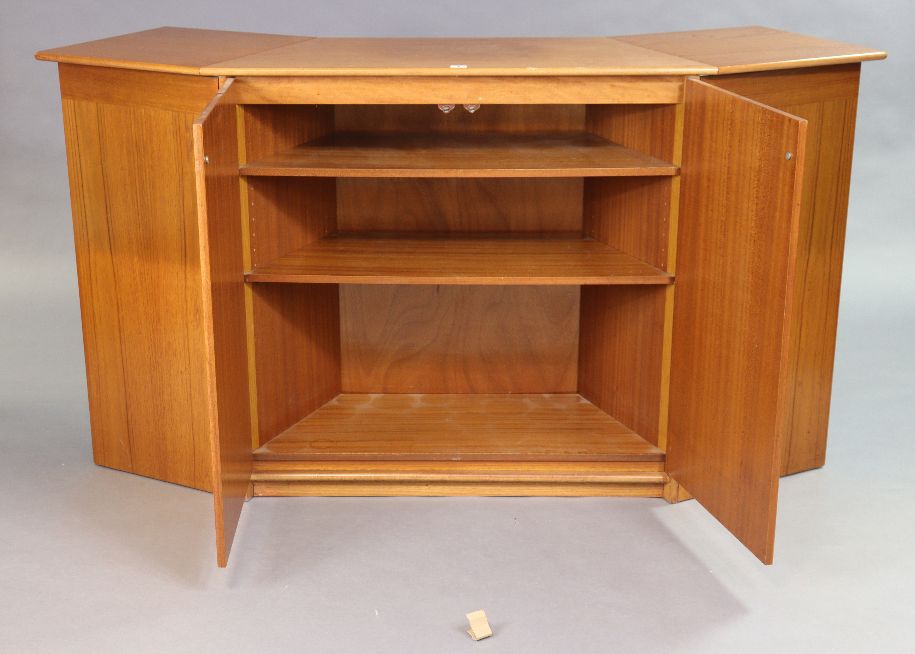 A mid-20th century teak drop-leaf drinks cabinet, side cabinet with two adjustable shelves - Image 2 of 4