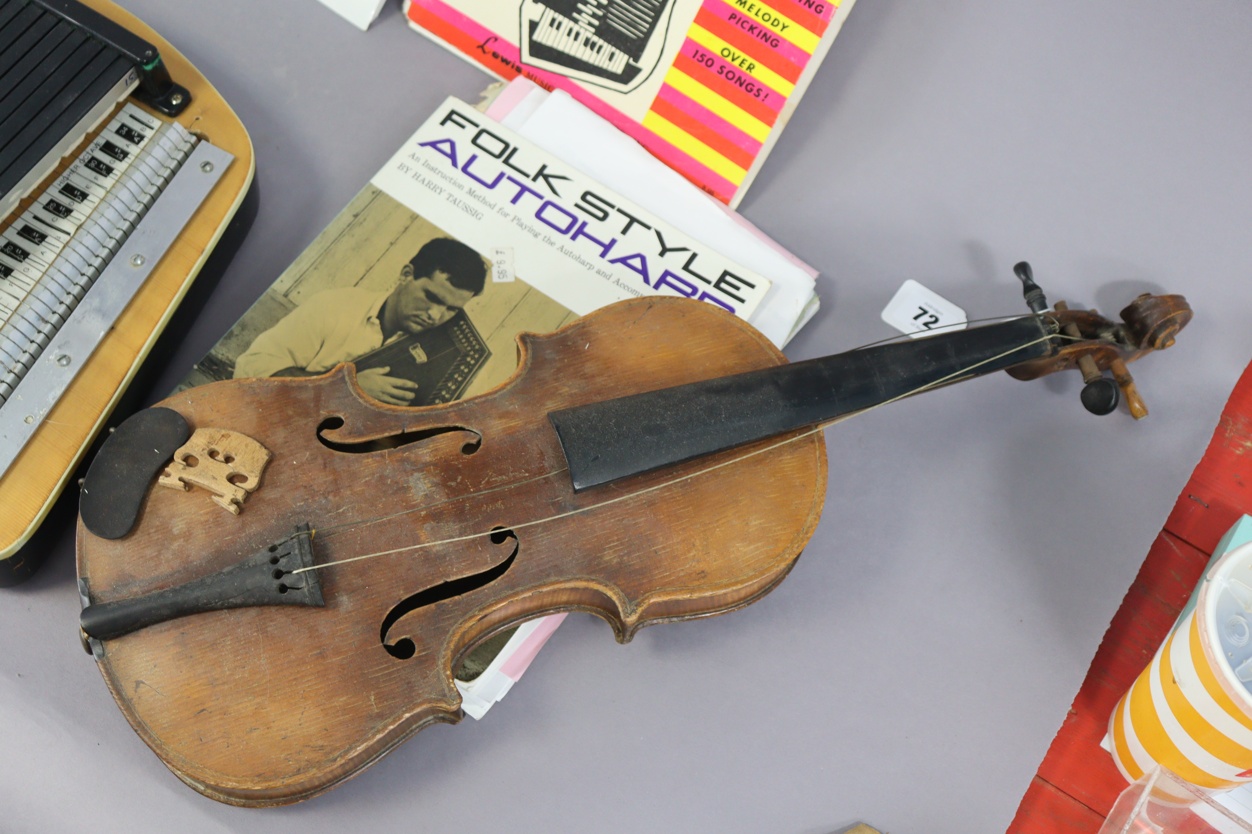 A vintage violin, 59cm long, an Oscar Schmidt autoharp, cased, and a small quantity of autoharp - Image 2 of 6